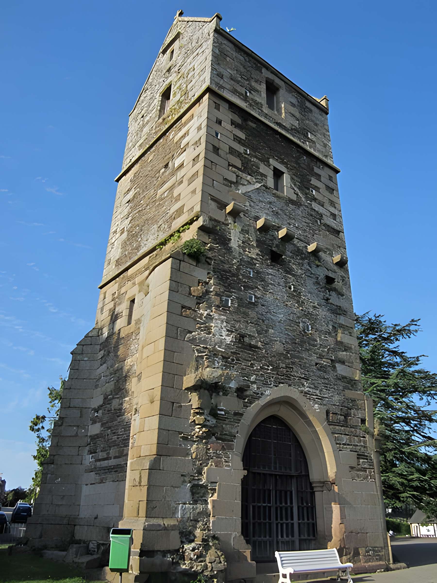 Ancienne église de Saint-Hilaire-du-Harcouët