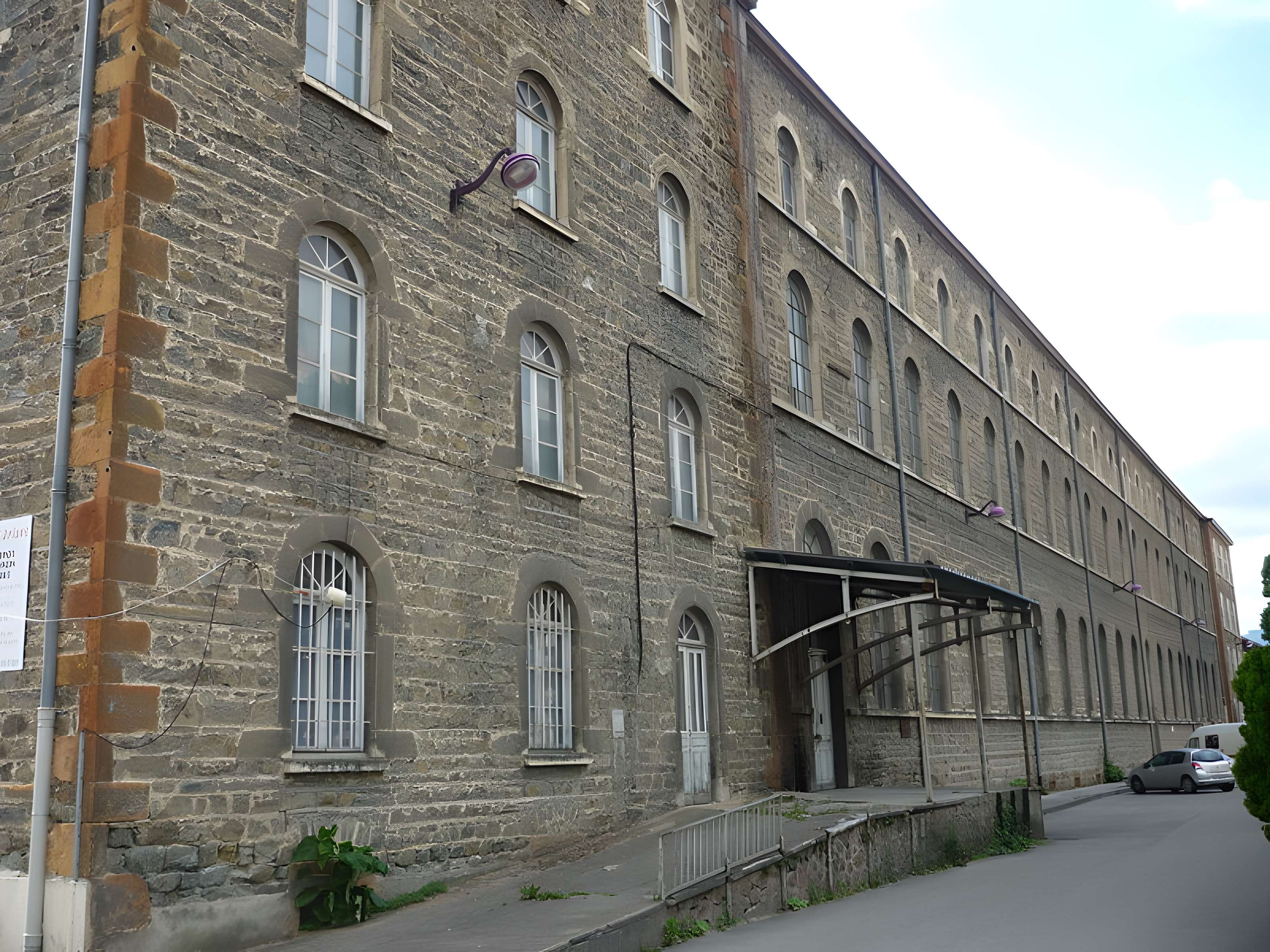 Ancienne manufacture de moulinage J-B. Martin à Tarare