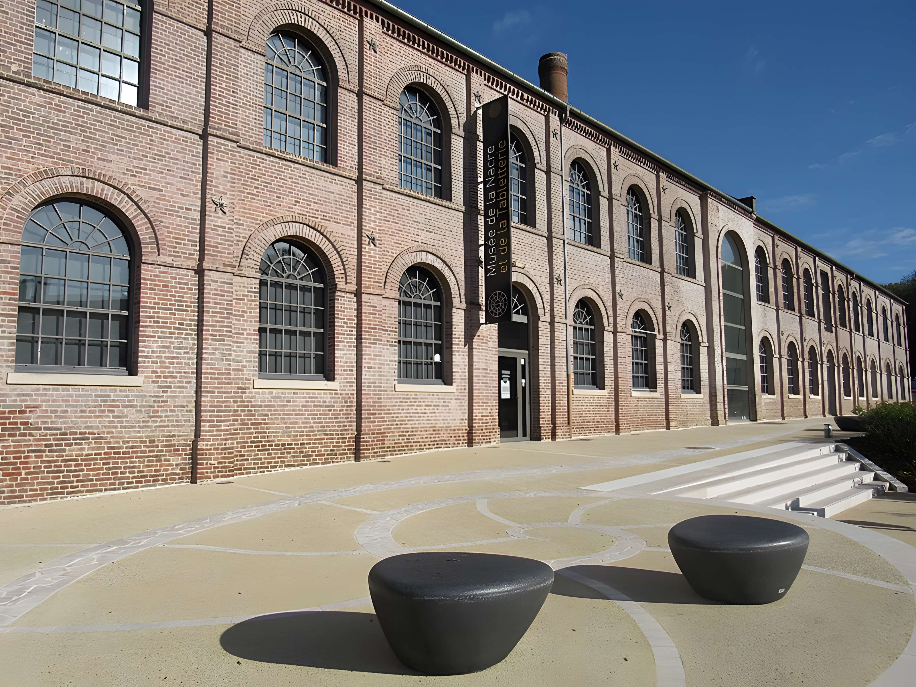 Ancienne usine Desmarest à Méru