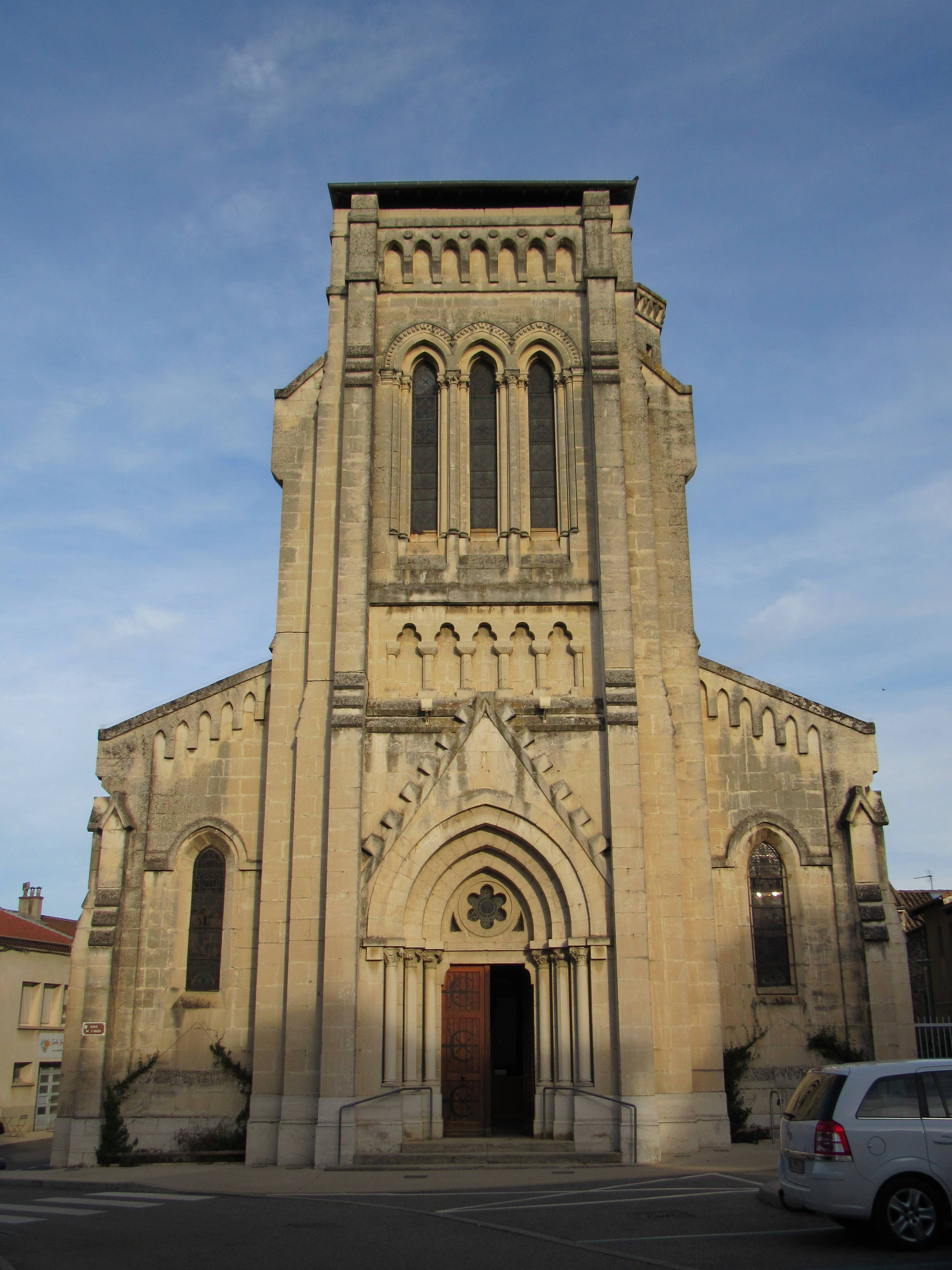 Photo de 聖ペトロと聖ペレイのパウロ教会