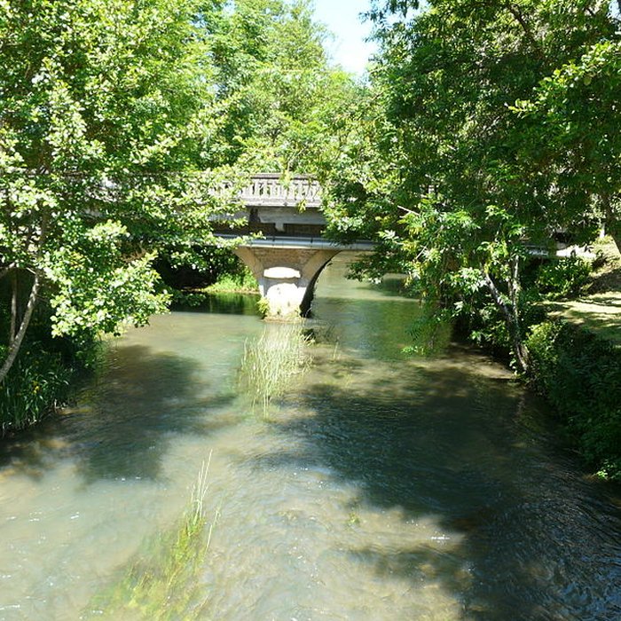 Photo de Anciennes papeteries de Couze-et-Saint-Front
