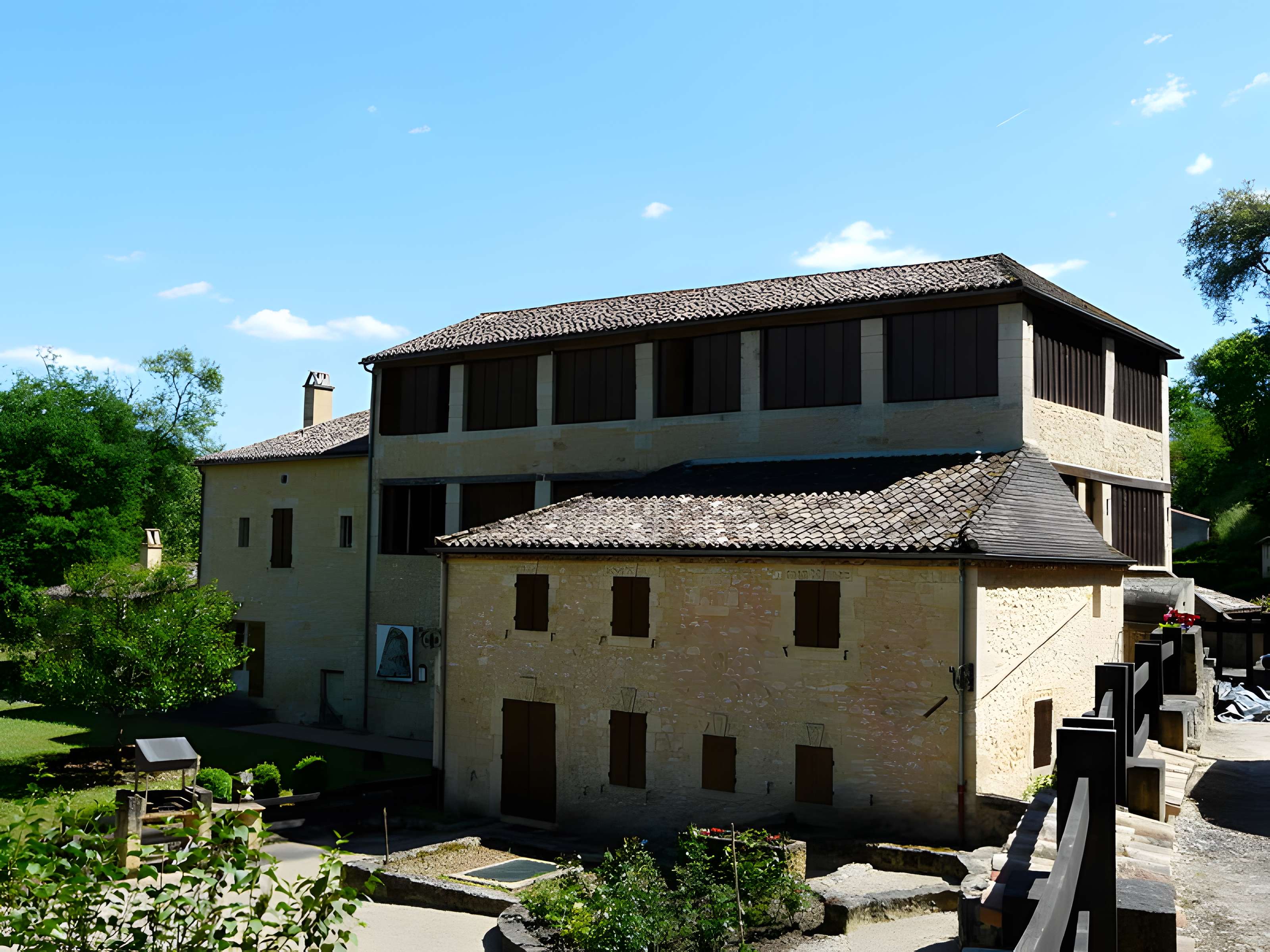 Anciennes papeteries de Couze-et-Saint-Front