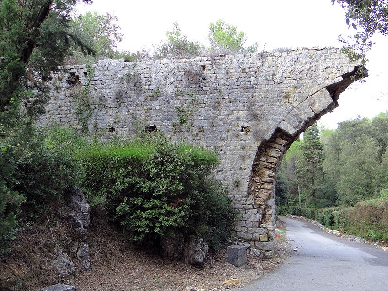 Photo de Aqueduc de Clausonnes à Antibes