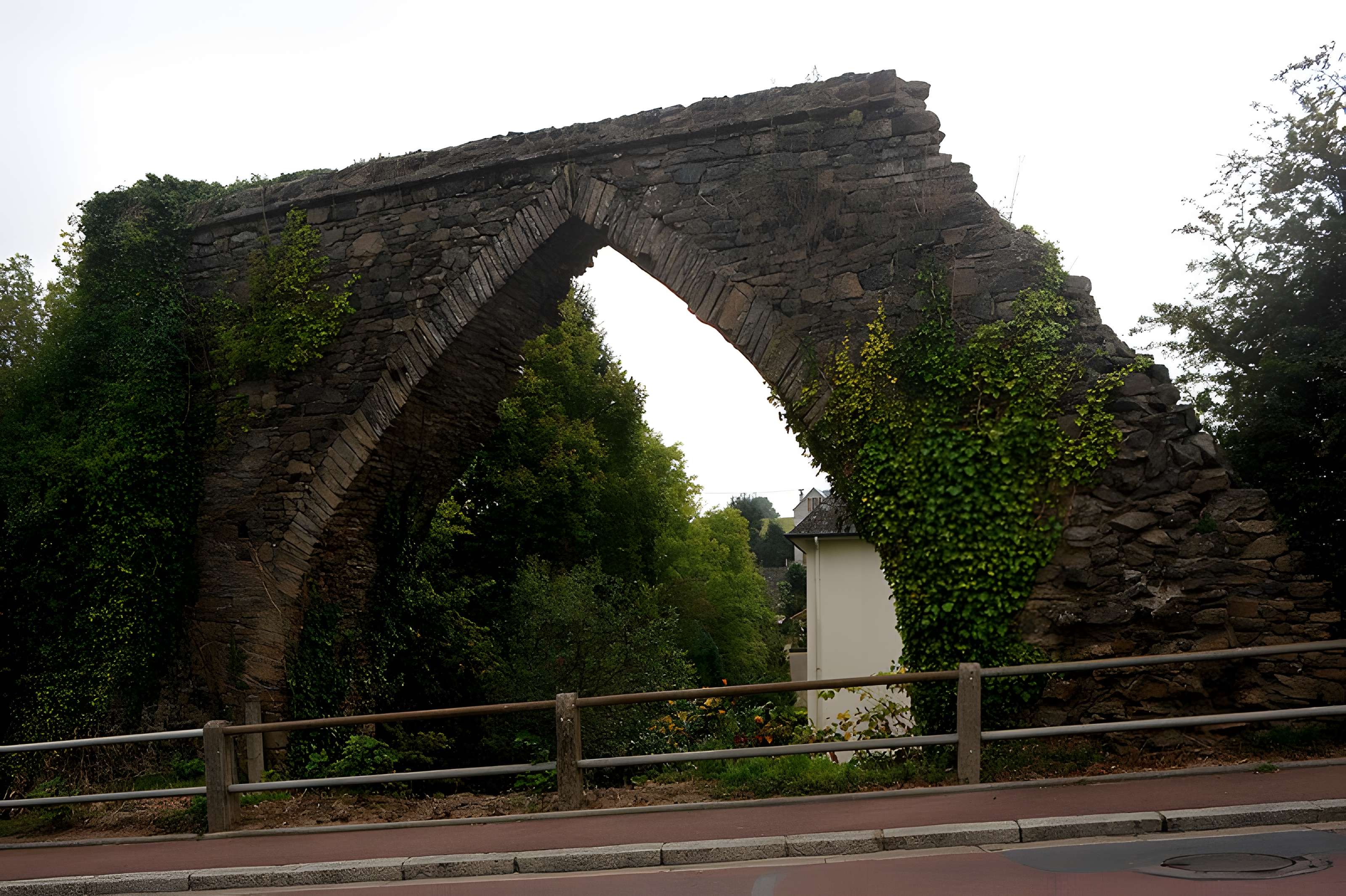 Aqueduc de Coutances 