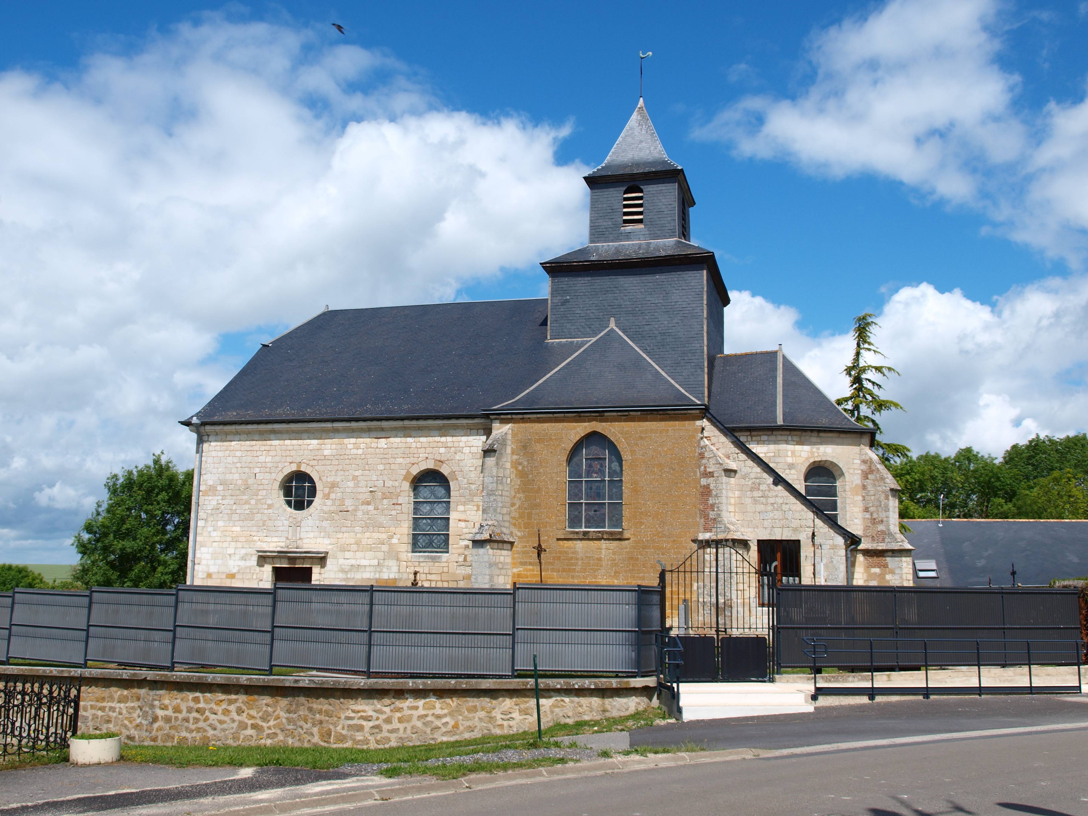 Photo de Kirche von Arnicourt