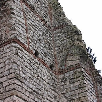 Arc de Diane à Cahors