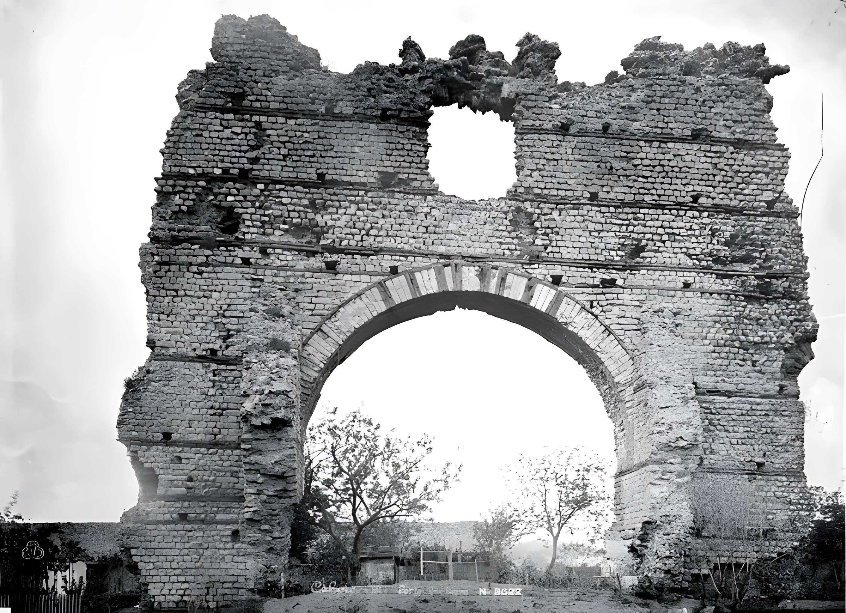 Arc de Diane à Cahors