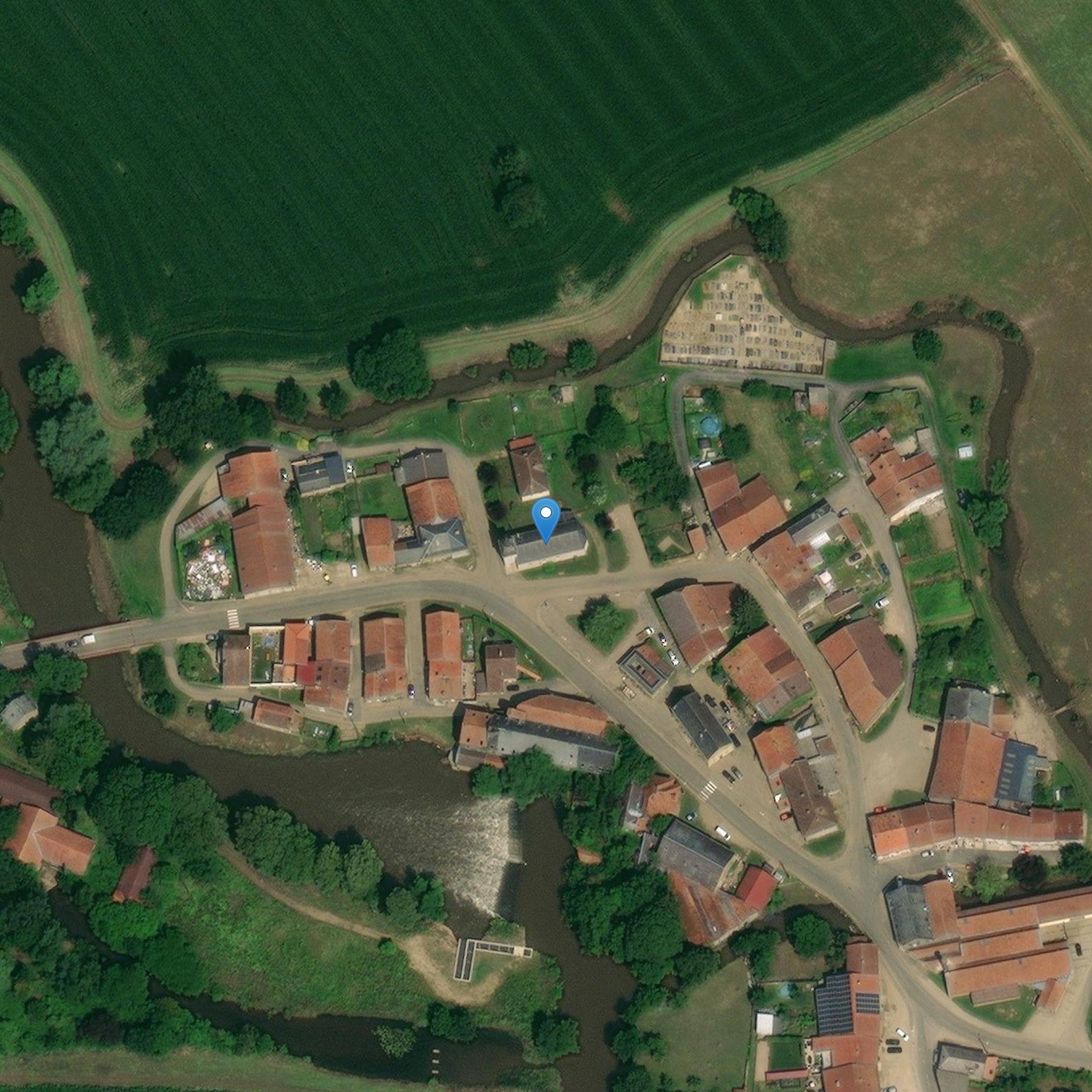 Photo de Kirche von La Ferté-sur-Cheers