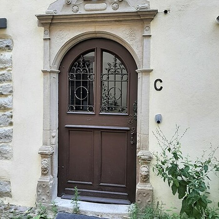 Photo de Bâtiment au 7 Place de la Cathédrale à Colmar