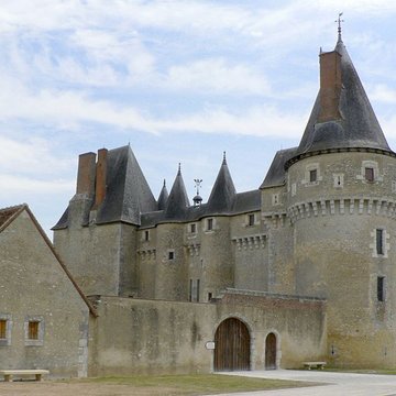 Château de Fougères-sur-Bièvre