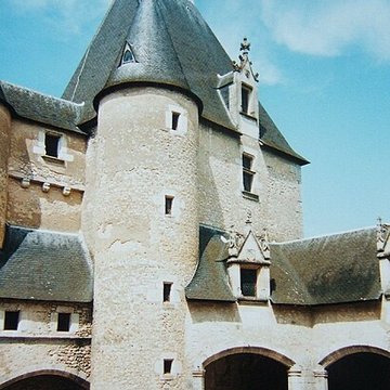 Château de Fougères-sur-Bièvre