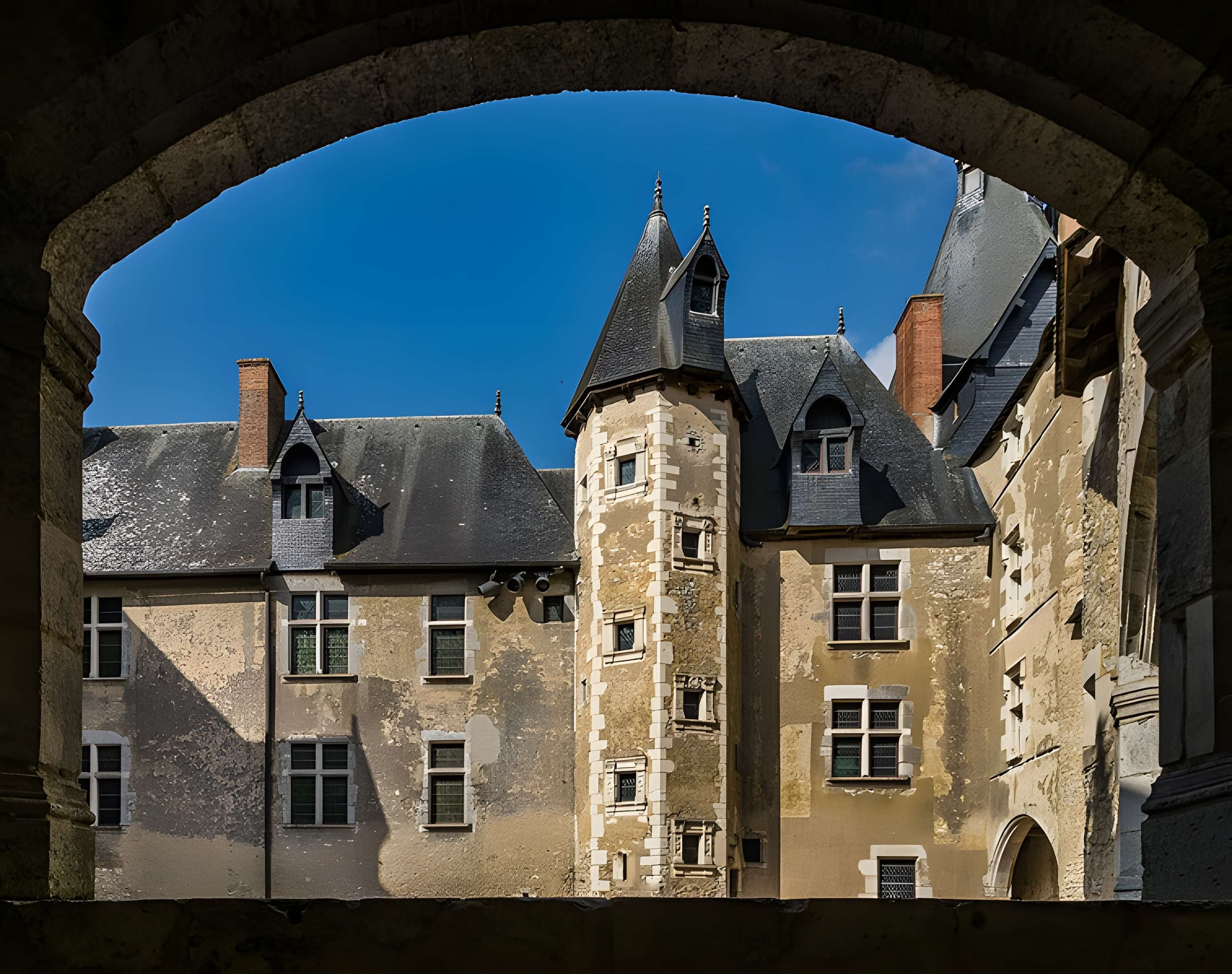 Château de Fougères-sur-Bièvre