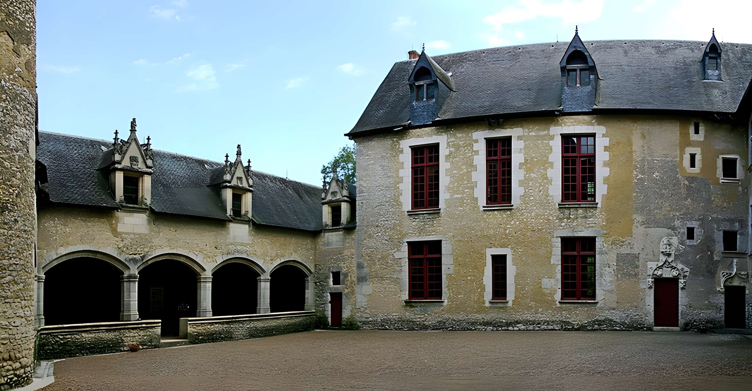Château de Fougères-sur-Bièvre