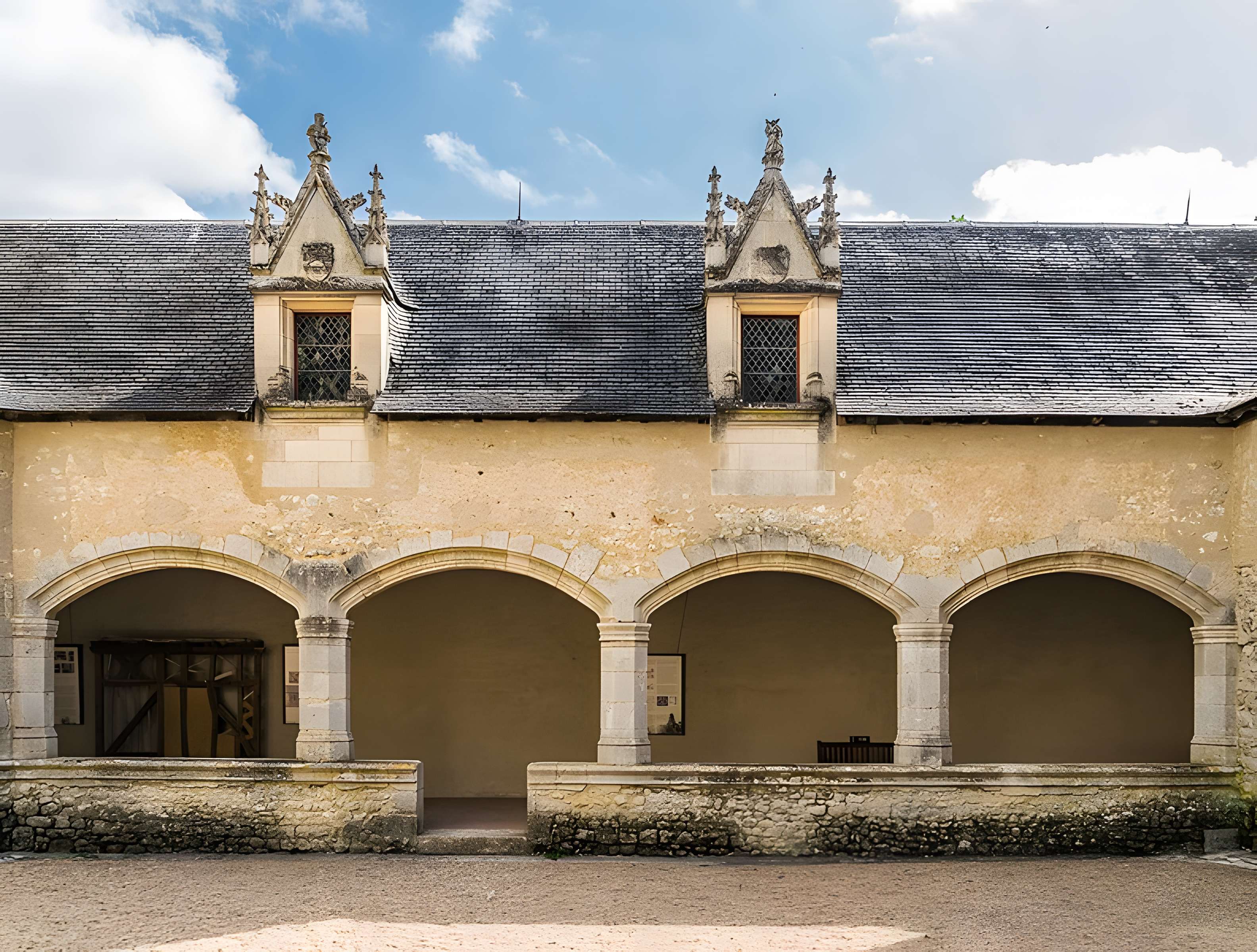 Château de Fougères-sur-Bièvre