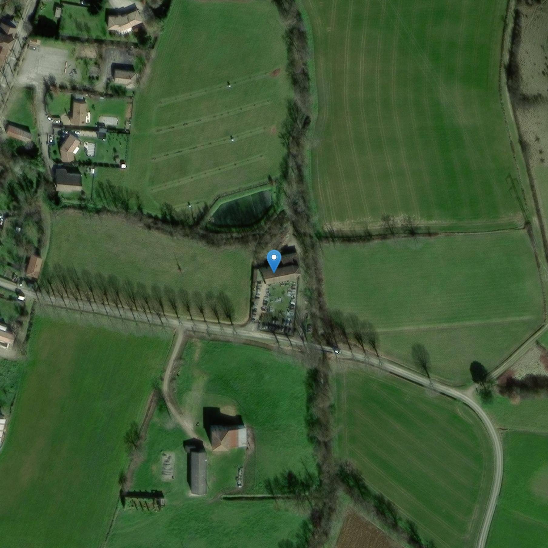 Photo de 聖レイモンド教会のブライ