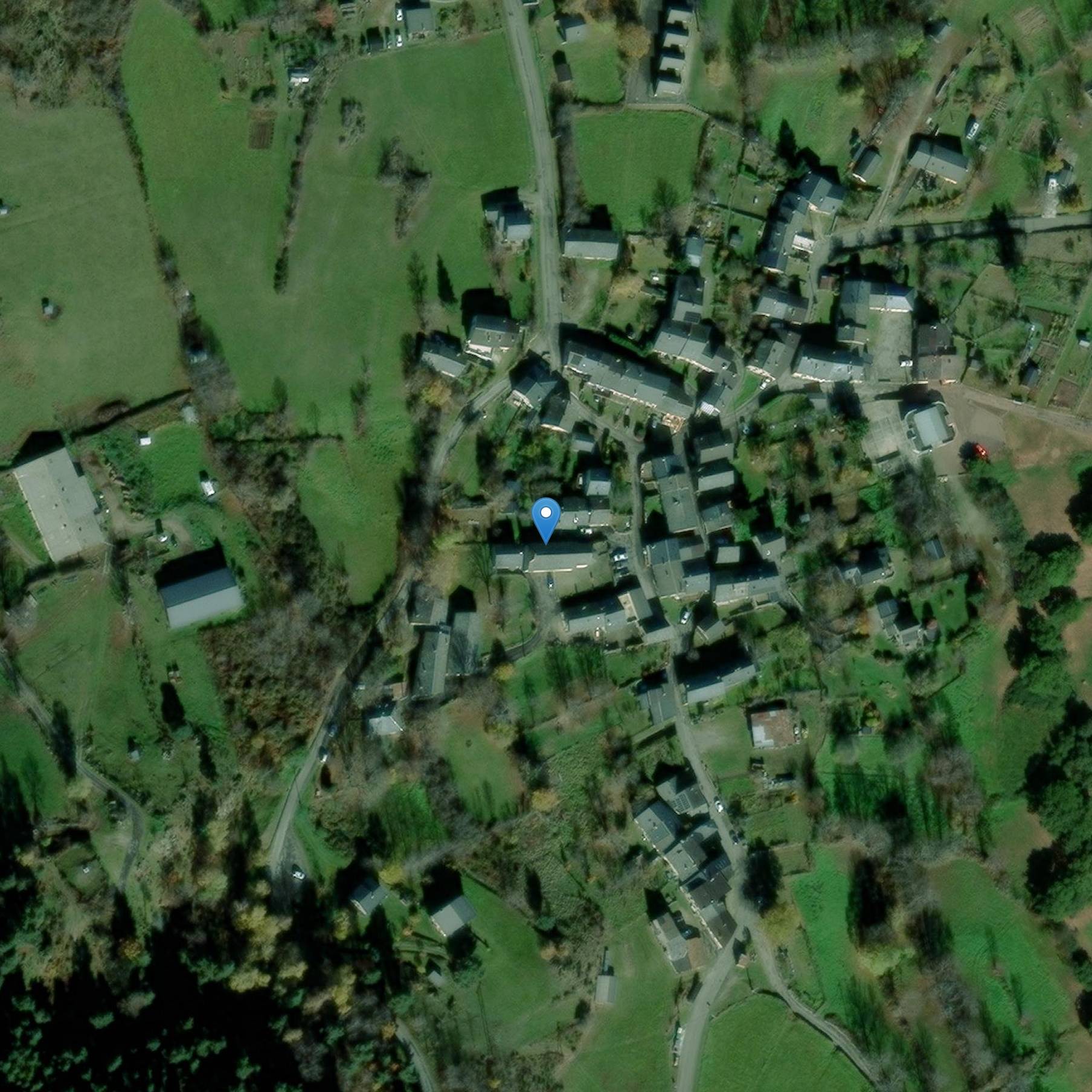 Photo de 圣夏莱斯-博罗梅·德卡尔卡尼埃