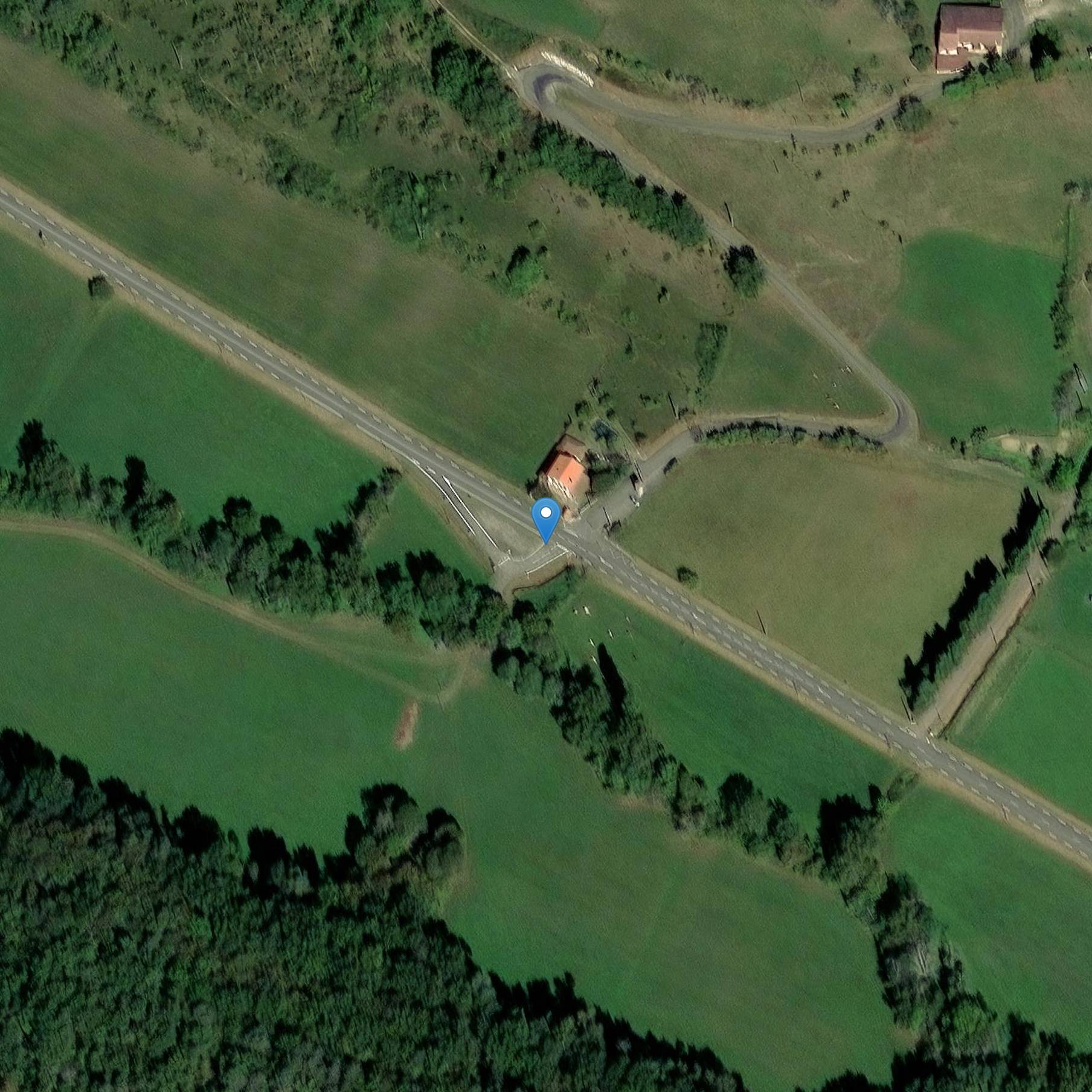 Photo de 聖ピエール・ア・ルーズ・ド・カズー教会