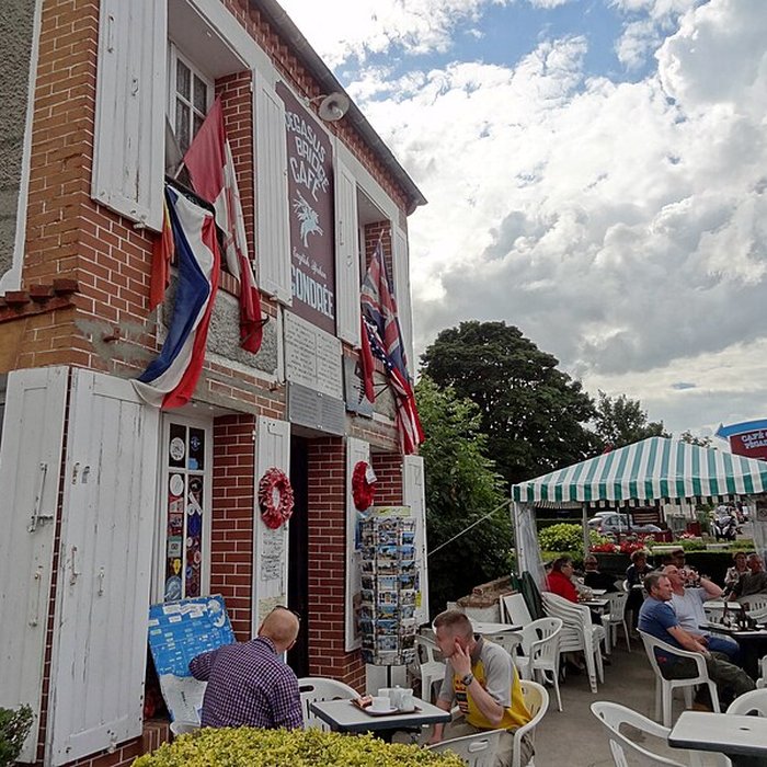 Photo de Café Gondrée à Bénouville
