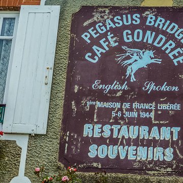 Café Gondrée à Bénouville