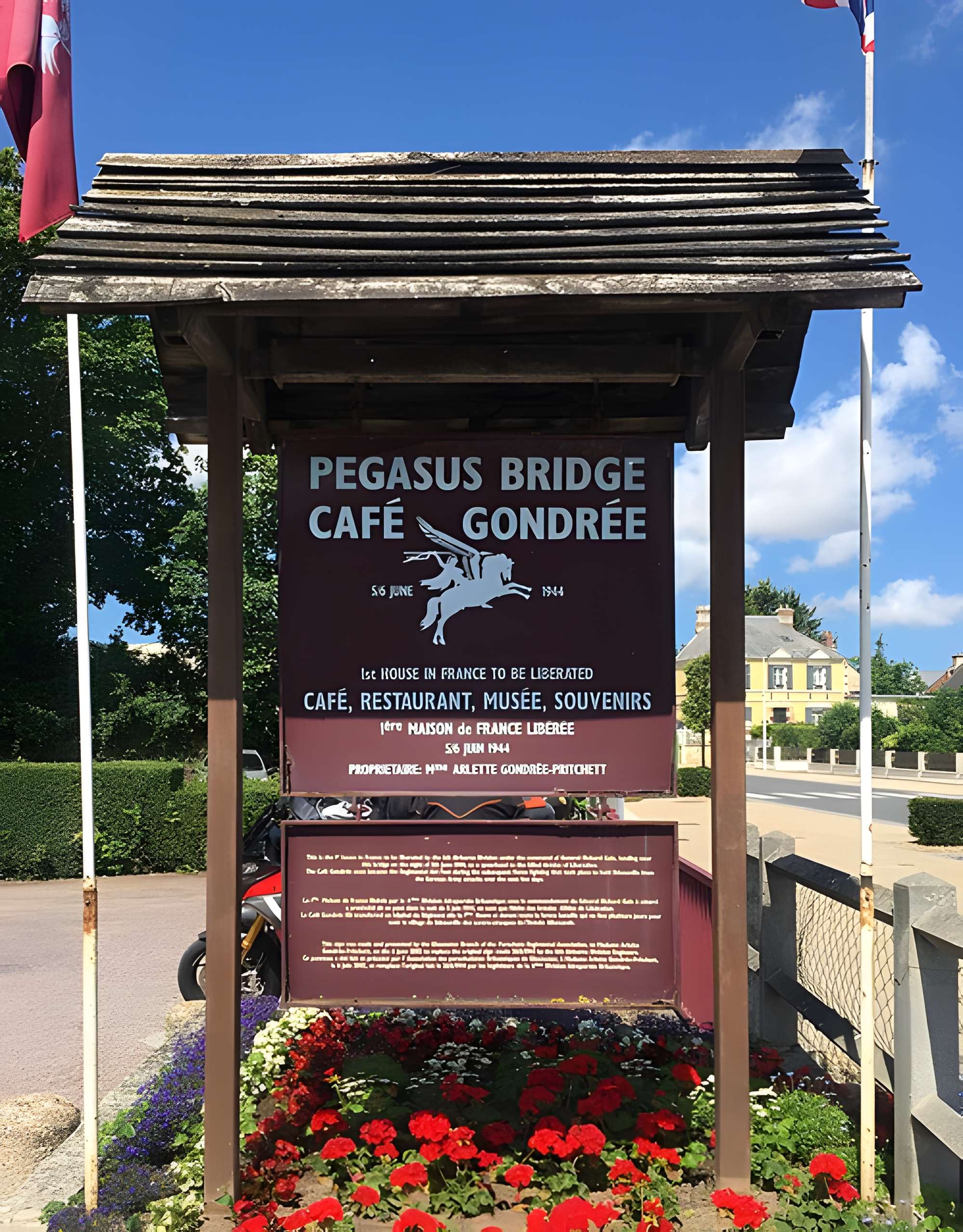 Café Gondrée à Bénouville