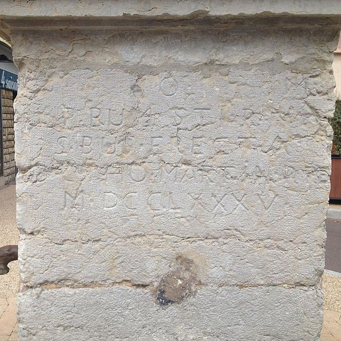 Photo de Calvaire-fontaine de Miribel