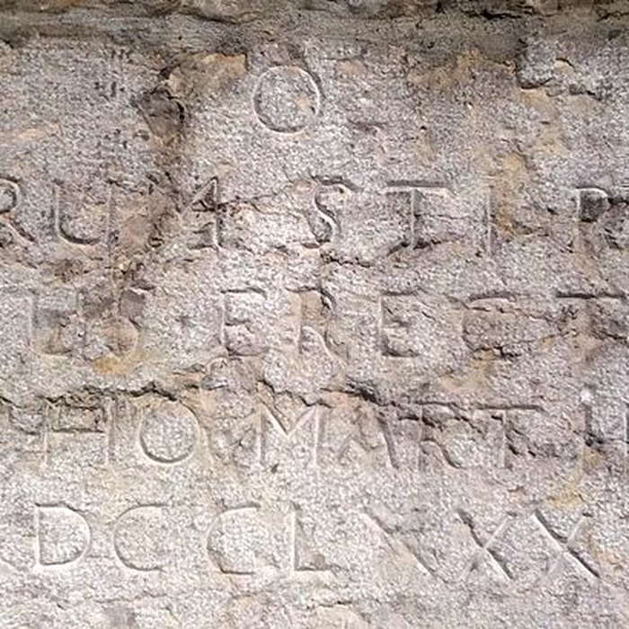 Photo de Calvaire-fontaine de Miribel