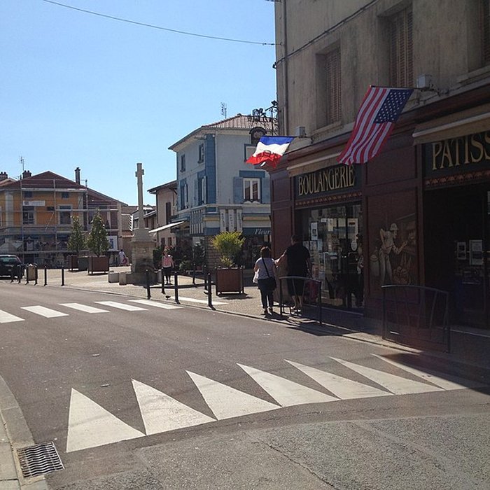 Photo de Calvaire-fontaine de Miribel