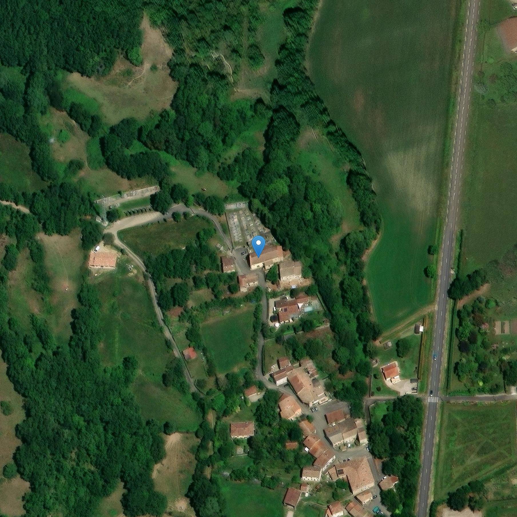 Photo de Chiesa di Santa Quentin-la-Tour