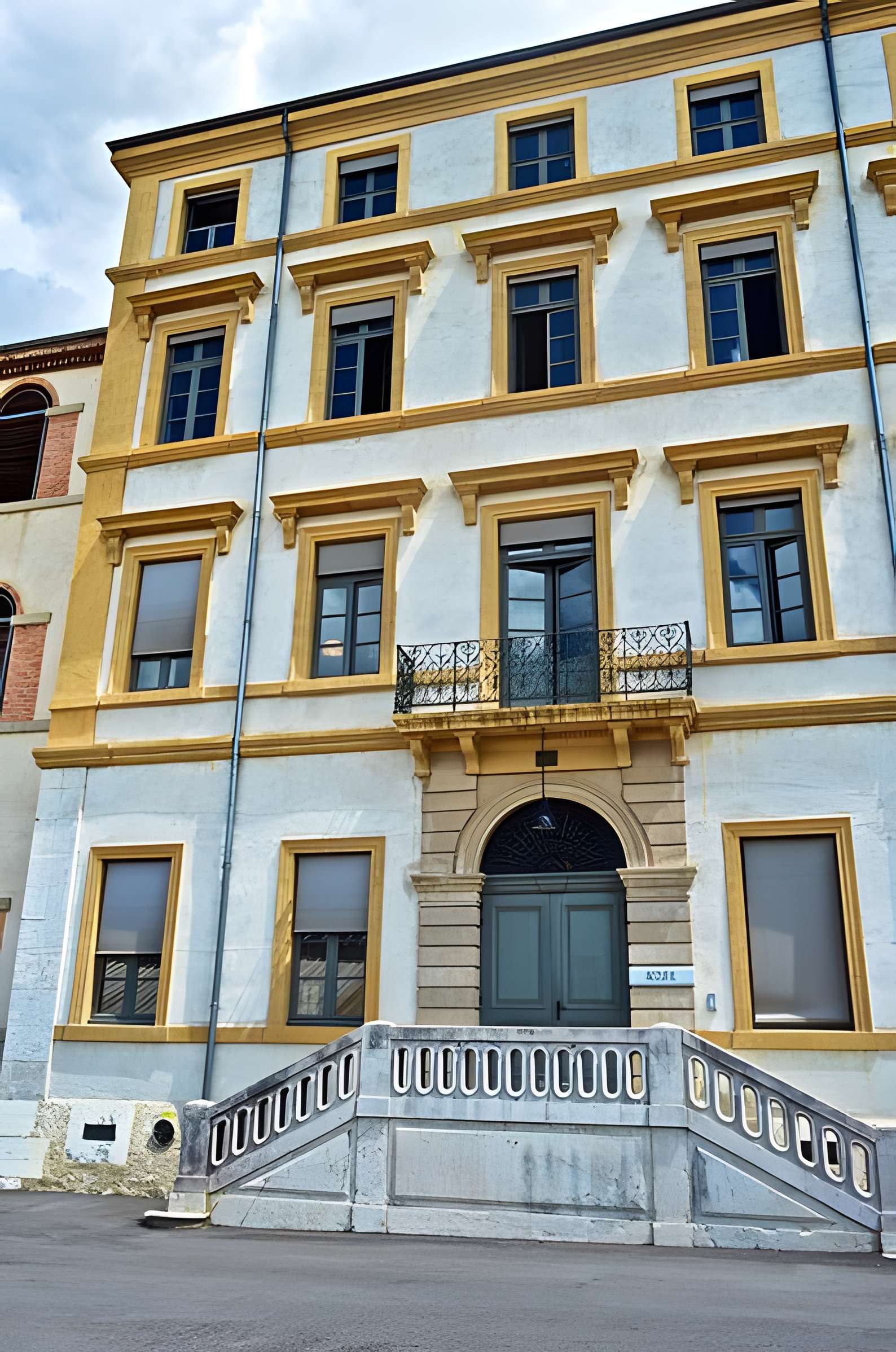 Cartoucherie de Bourg-lès-Valence