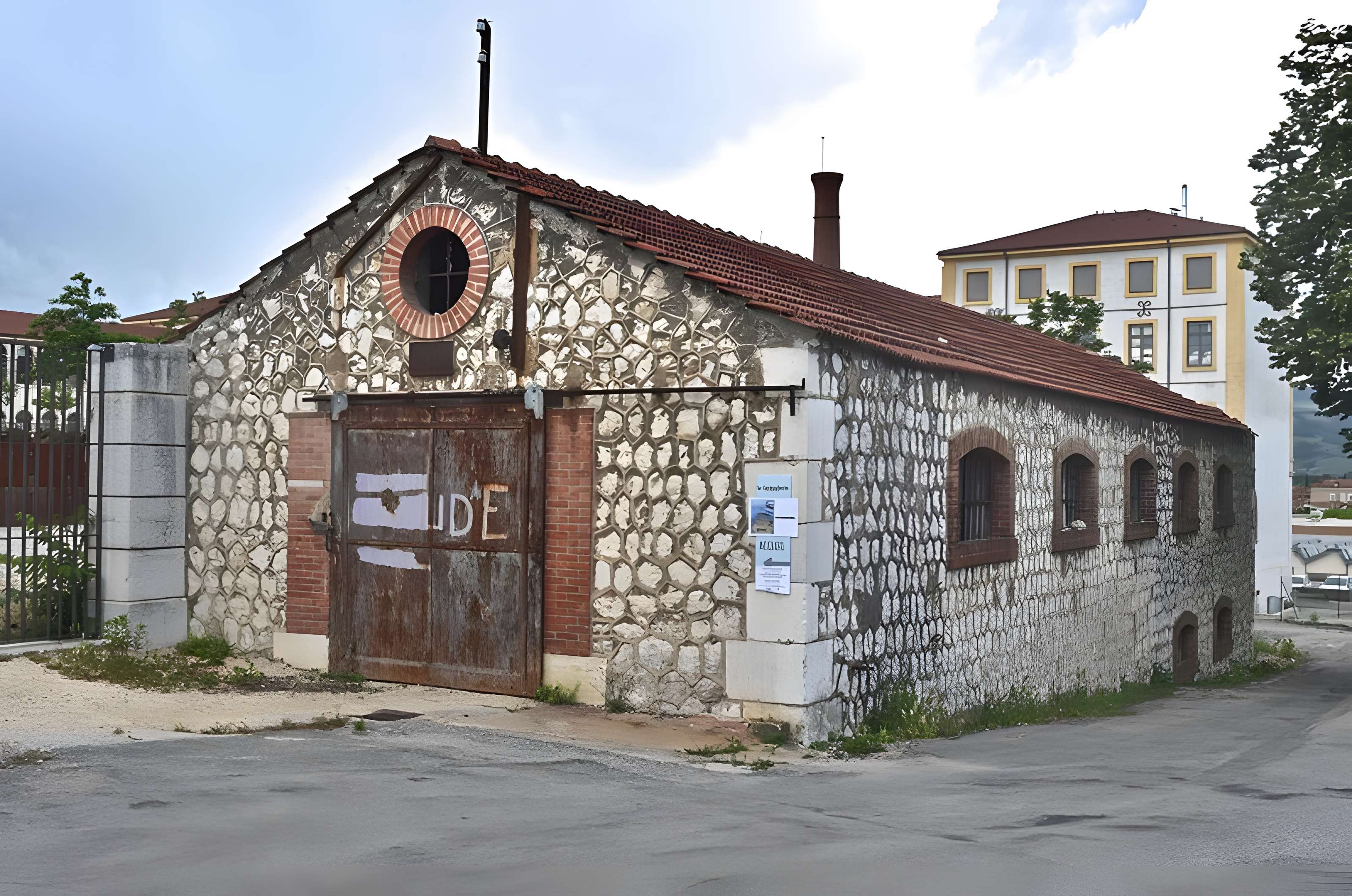 Cartoucherie de Bourg-lès-Valence