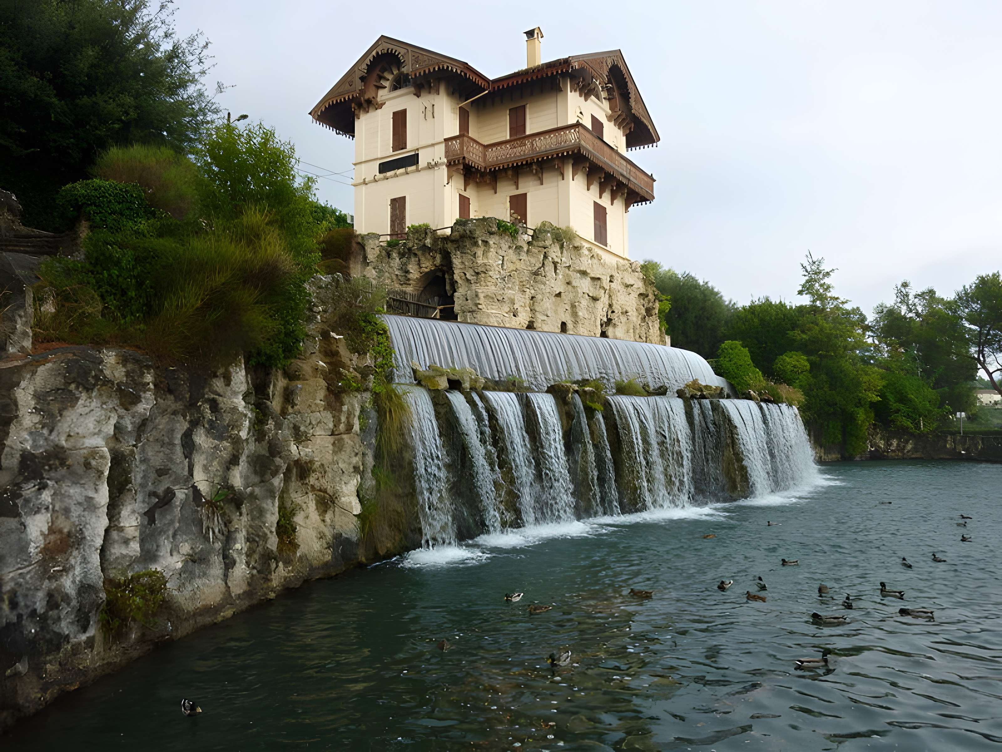 Cascade de Gairaut, ouvrage terminal du canal de la Vésubie