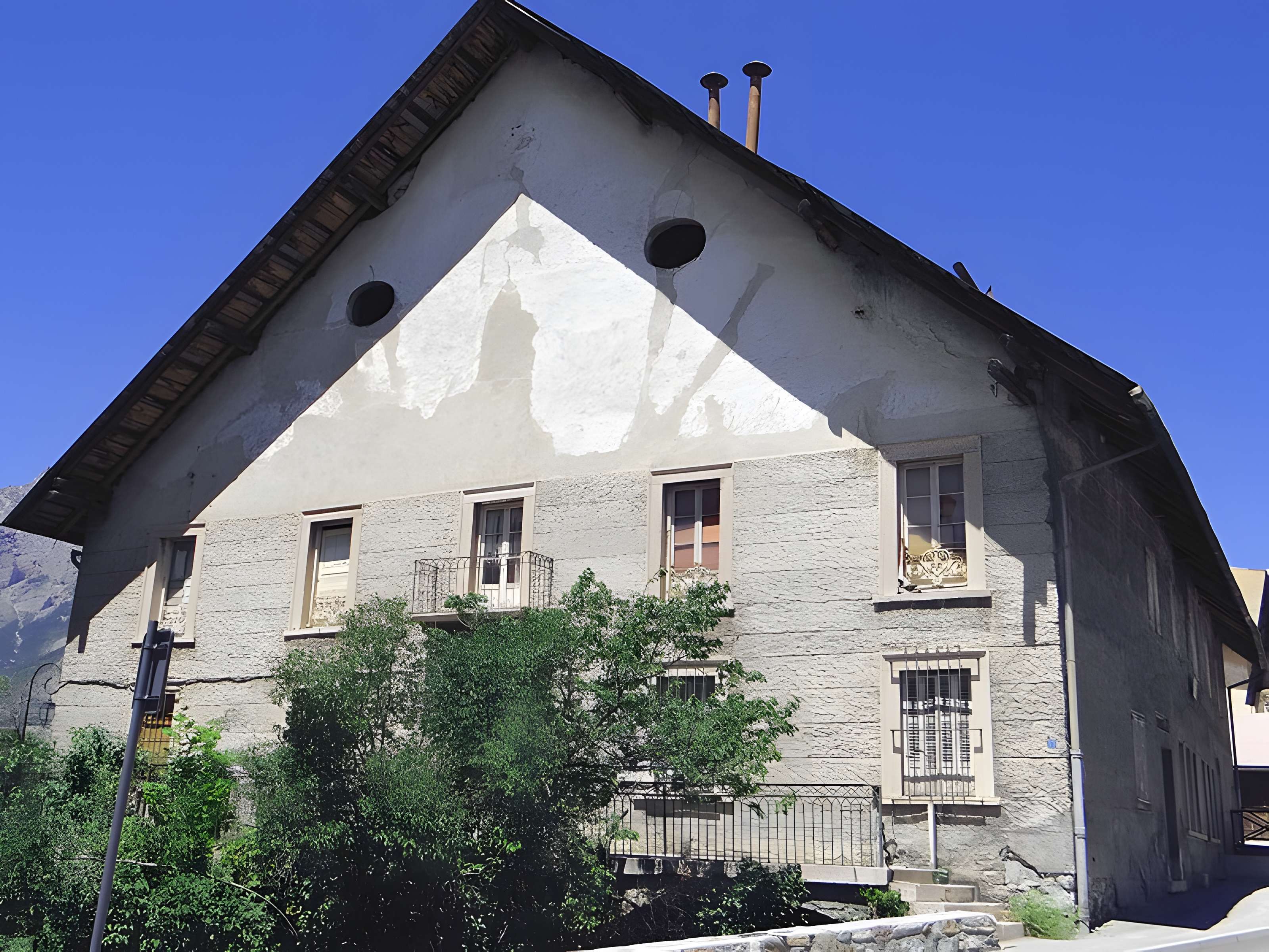 Cellier de la maison Planche à L'Argentière-la-Bessée