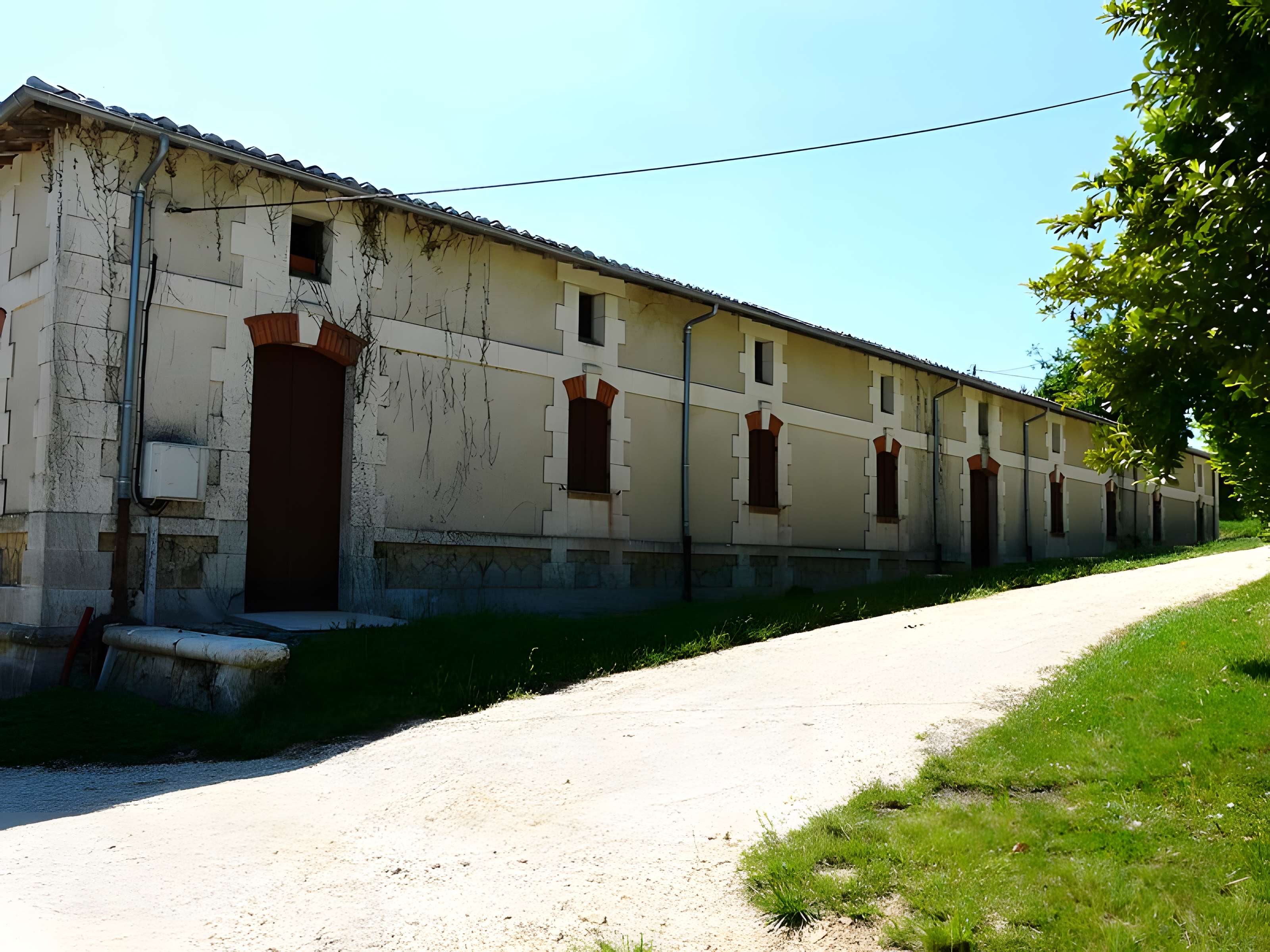 Chai de Lardimalie à Saint-Pierre-de-Chignac