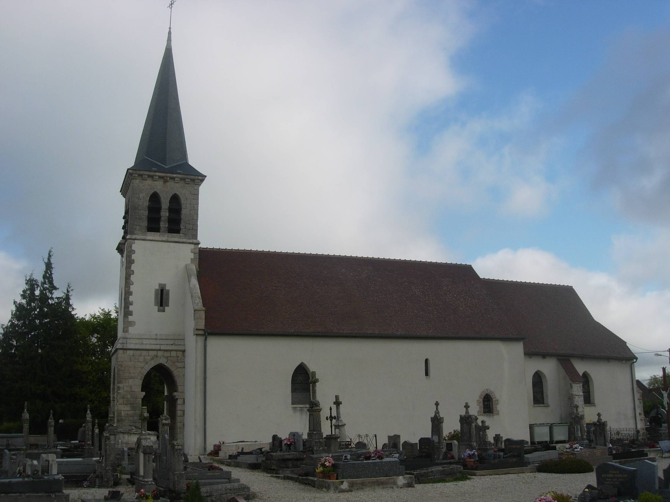 Photo de Église Saint-Pierre aux Liens d'Ossey-les-Trois-Maisons
