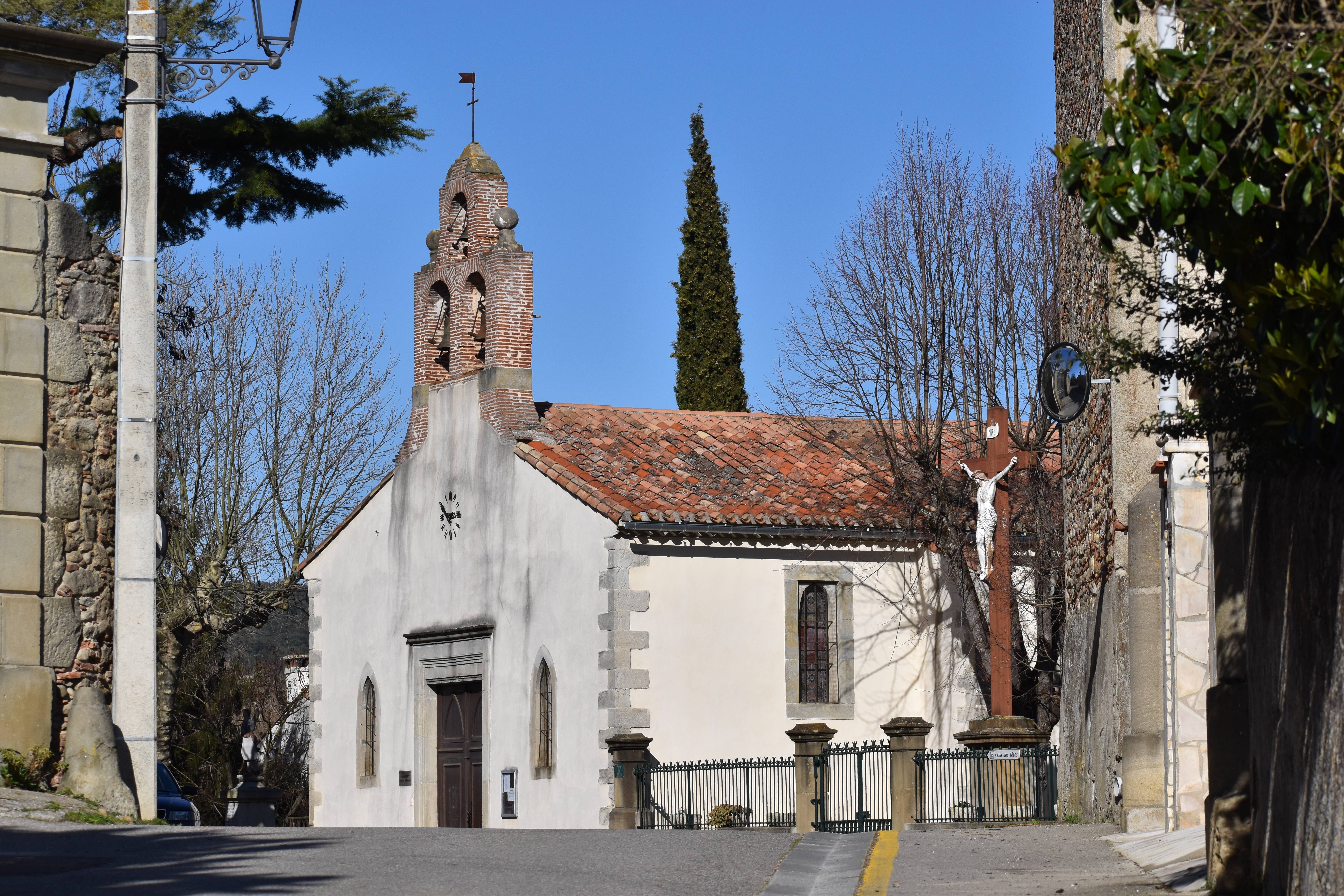 Photo de 圣朱利安和圣巴西利斯-德布鲁盖罗莱斯教堂