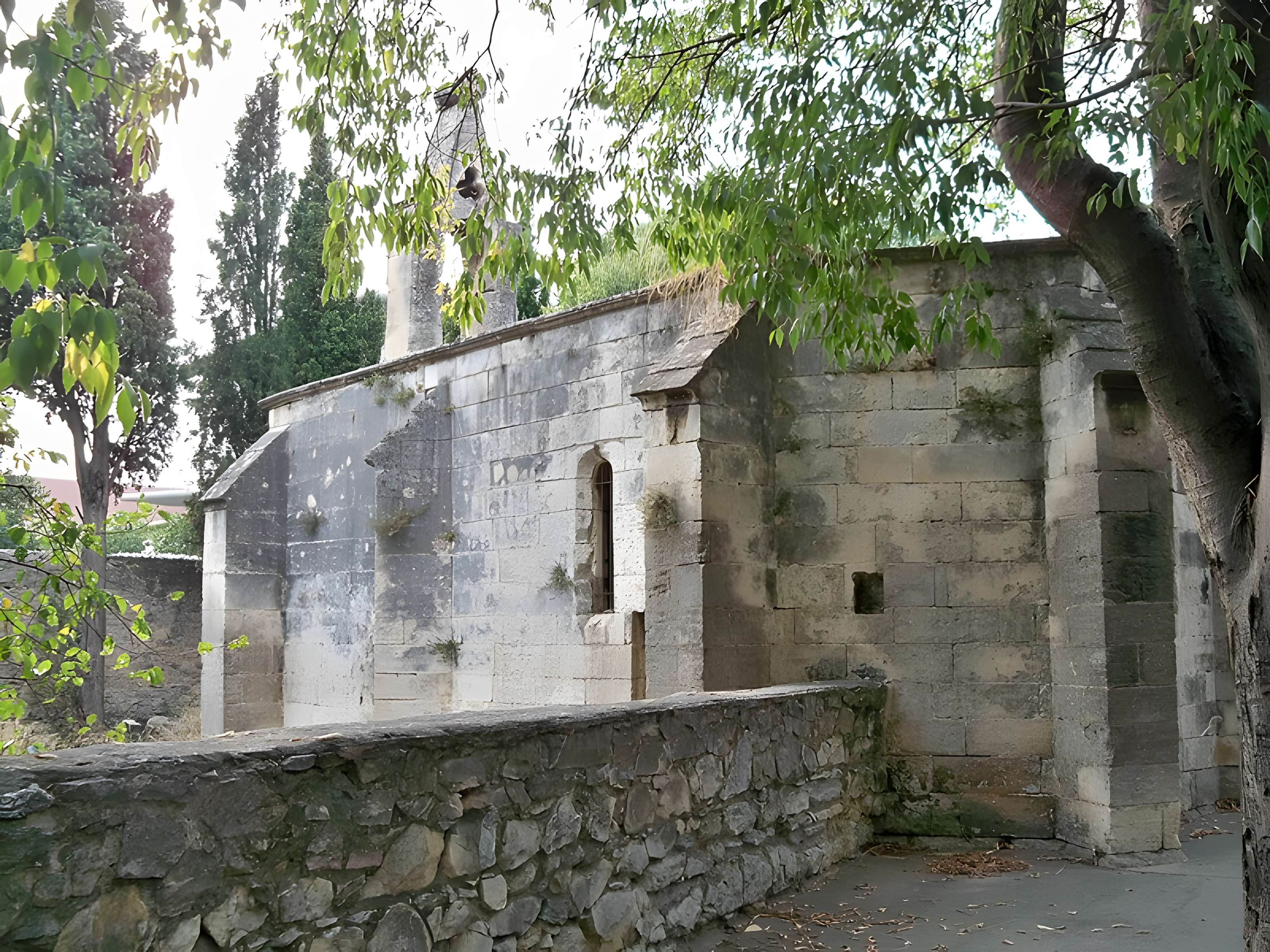 Chapelle de la Genouillade à Arles