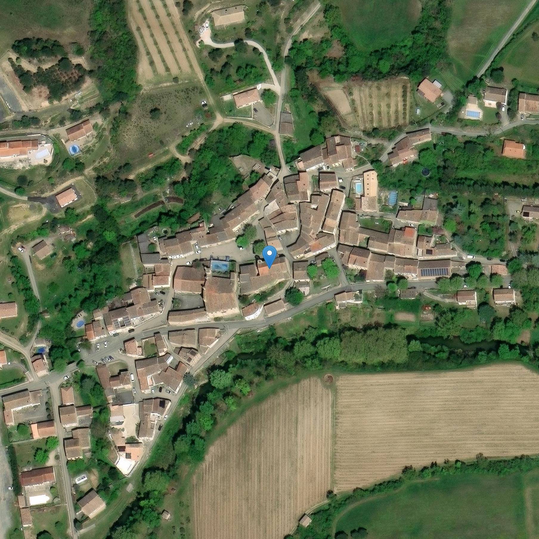 Photo de ラダーン・シュル・ラウッケ聖ジェネ教会