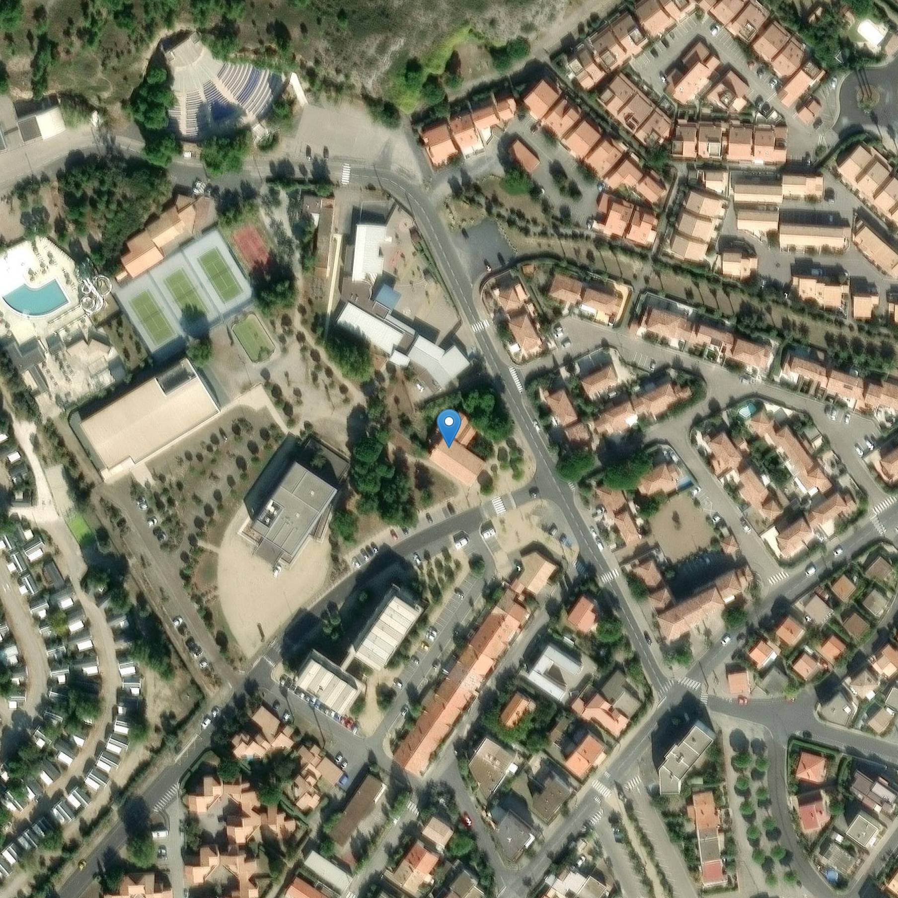 Photo de Notre-Dame-de-la-Mer Church of Narbonne Beach