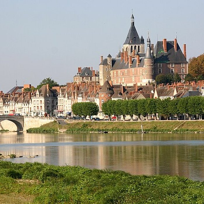 Photo de Château-musée de Gien : chasse, histoire et nature en Val-de-Loire