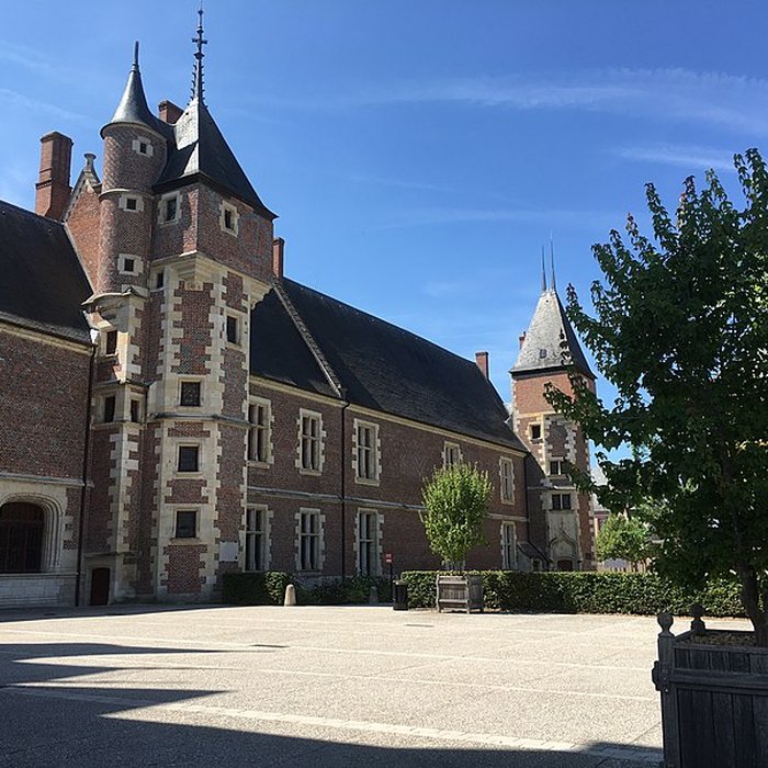Photo de Château-musée de Gien : chasse, histoire et nature en Val-de-Loire