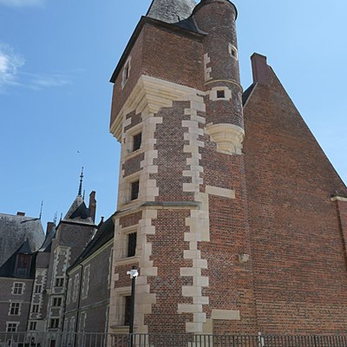 Photo de Château-musée de Gien : chasse, histoire et nature en Val-de-Loire
