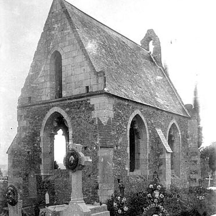 Photo de Chapelle du cimetière de Saint-Florent-le-Vieil