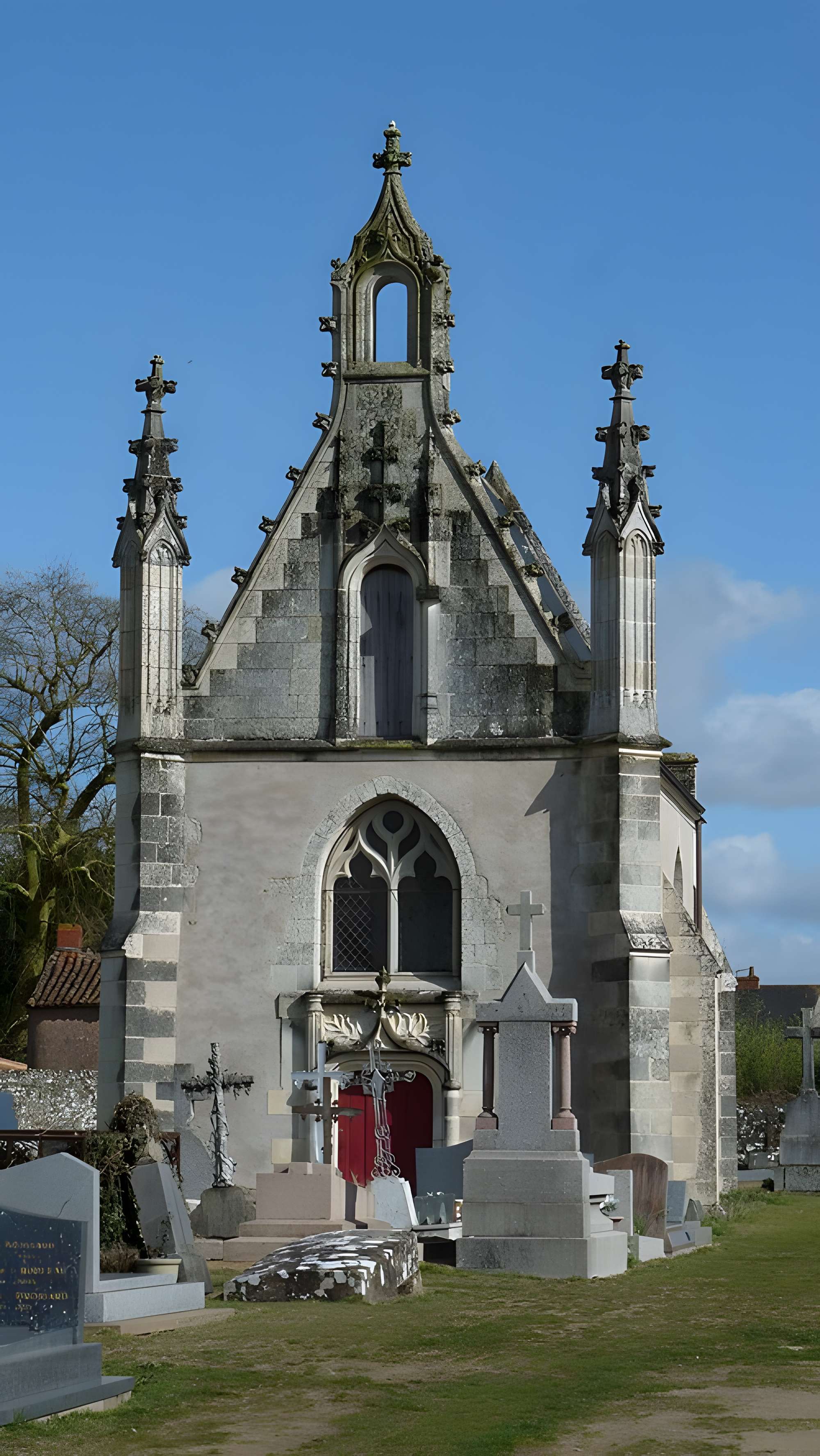 Chapelle du cimetière de Saint-Florent-le-Vieil