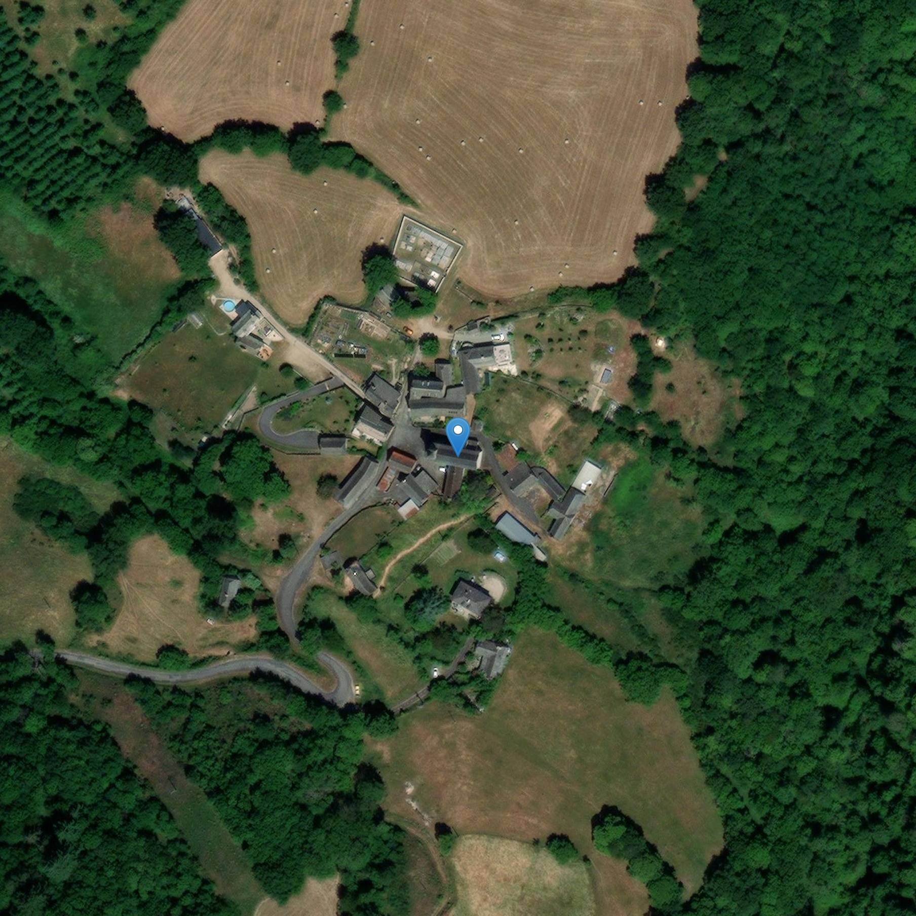 Photo de 卡斯塔利亚克圣罗克教堂