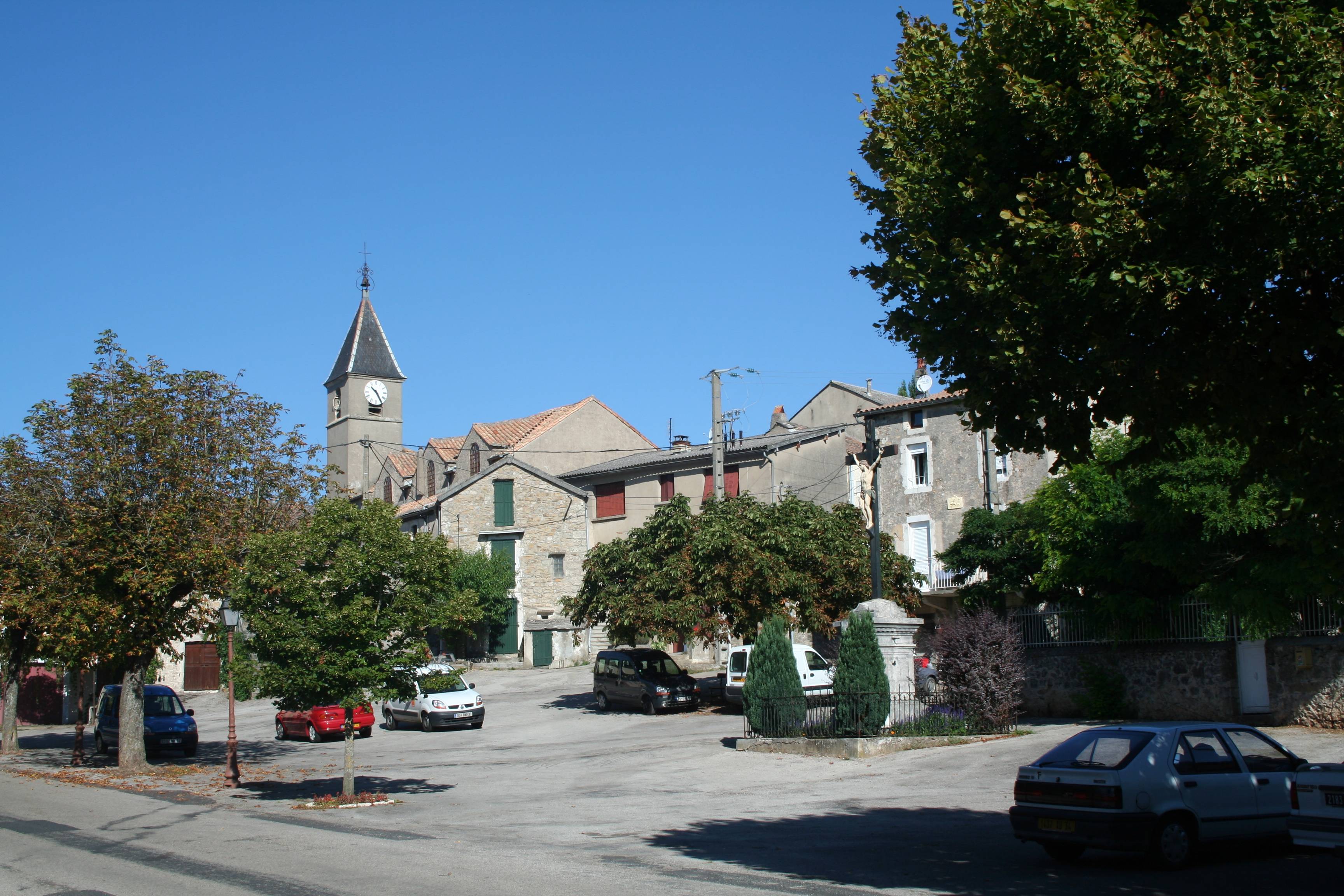 Photo de Église Sainte-Madeleine de L'Hospitalet-du-Larzac