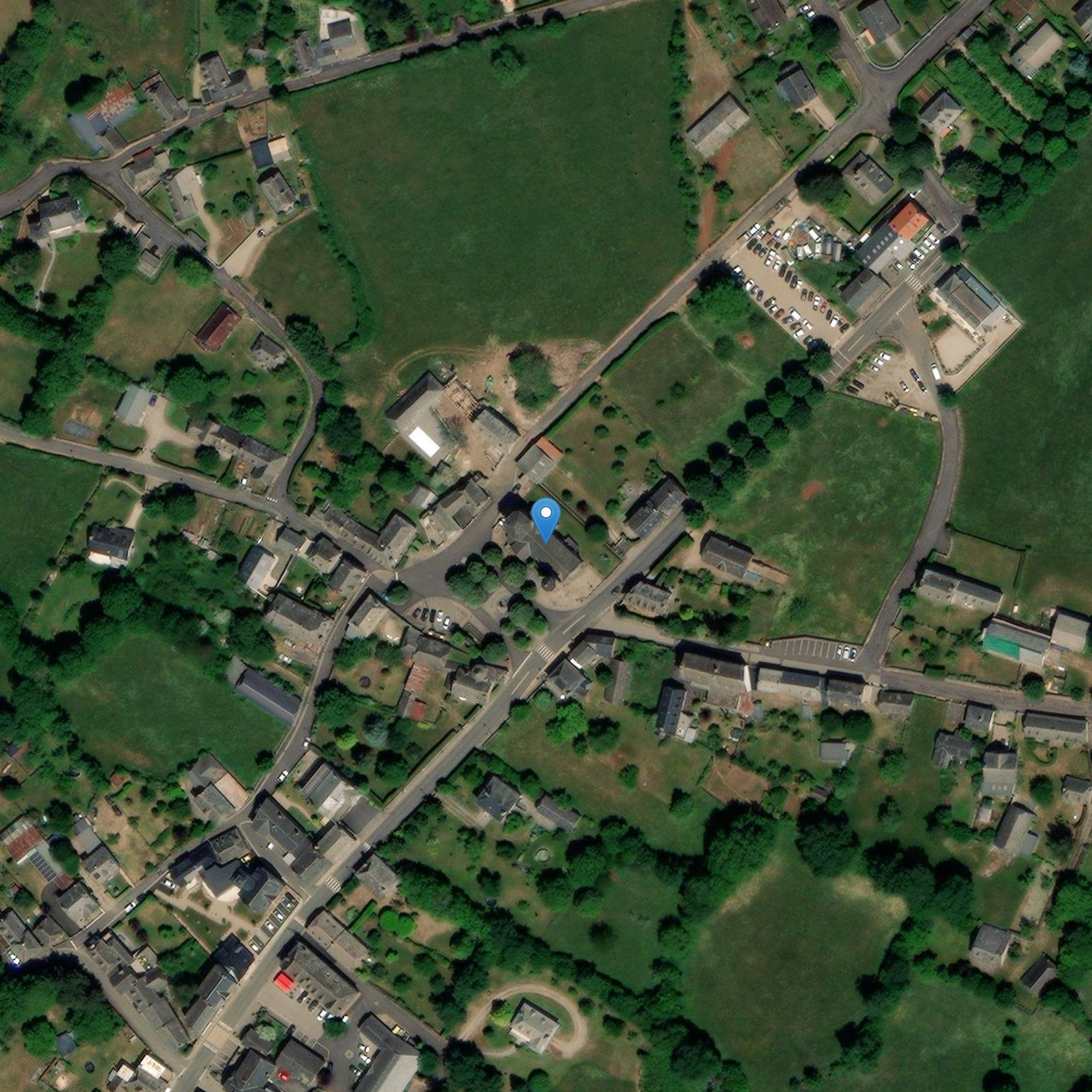 Photo de Saint-Robert Kerk van Lacroix-Barrez