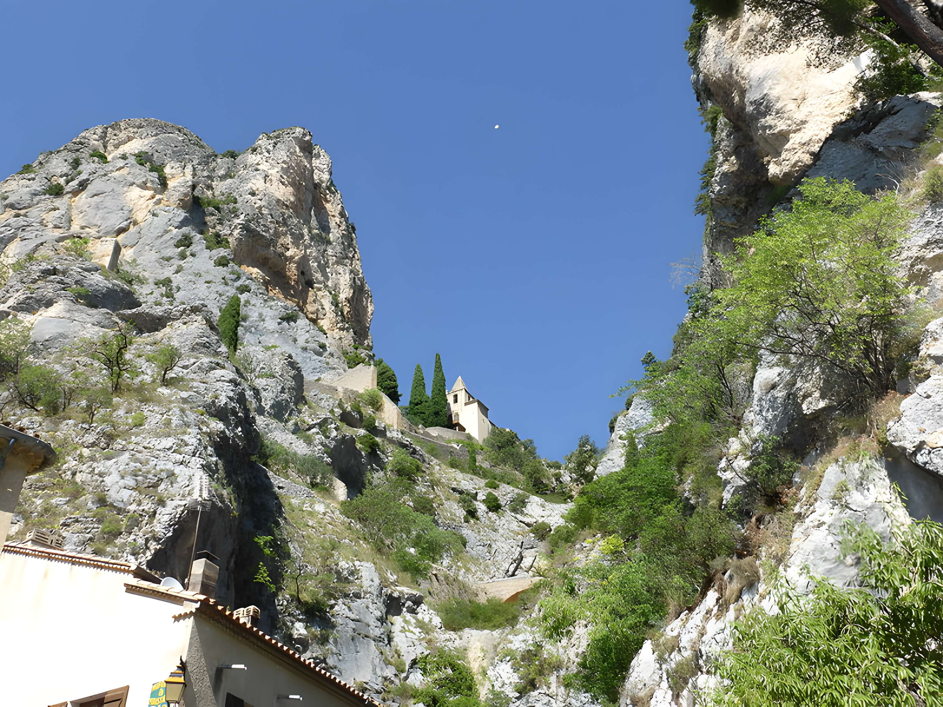 Chapelle Notre-Dame de Beauvoir à Moustiers-Sainte-Marie 