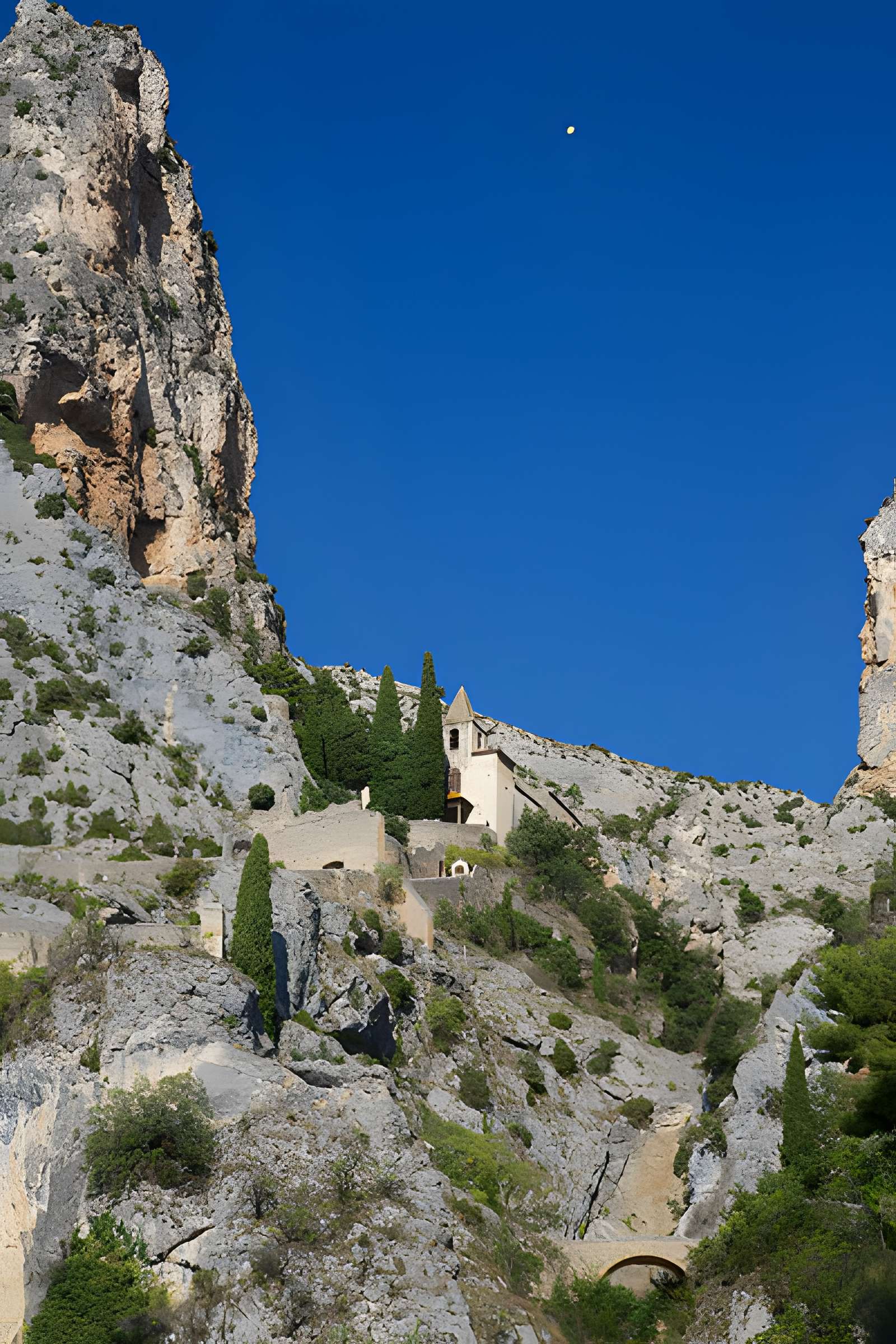 Chapelle Notre-Dame de Beauvoir à Moustiers-Sainte-Marie 