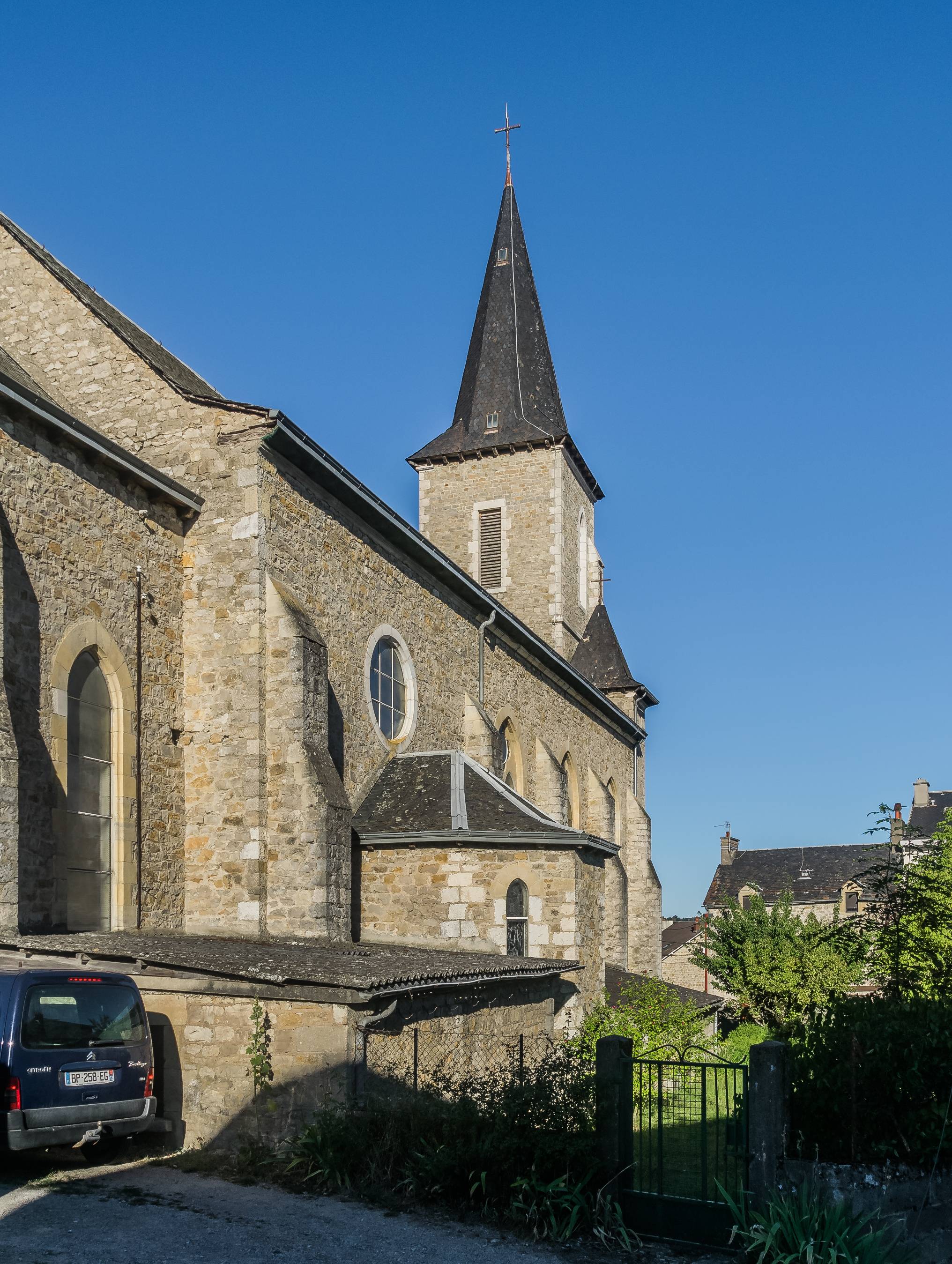 Photo de Église Sainte-Jeanne-d'Arc de Sévérac d'Aveyron