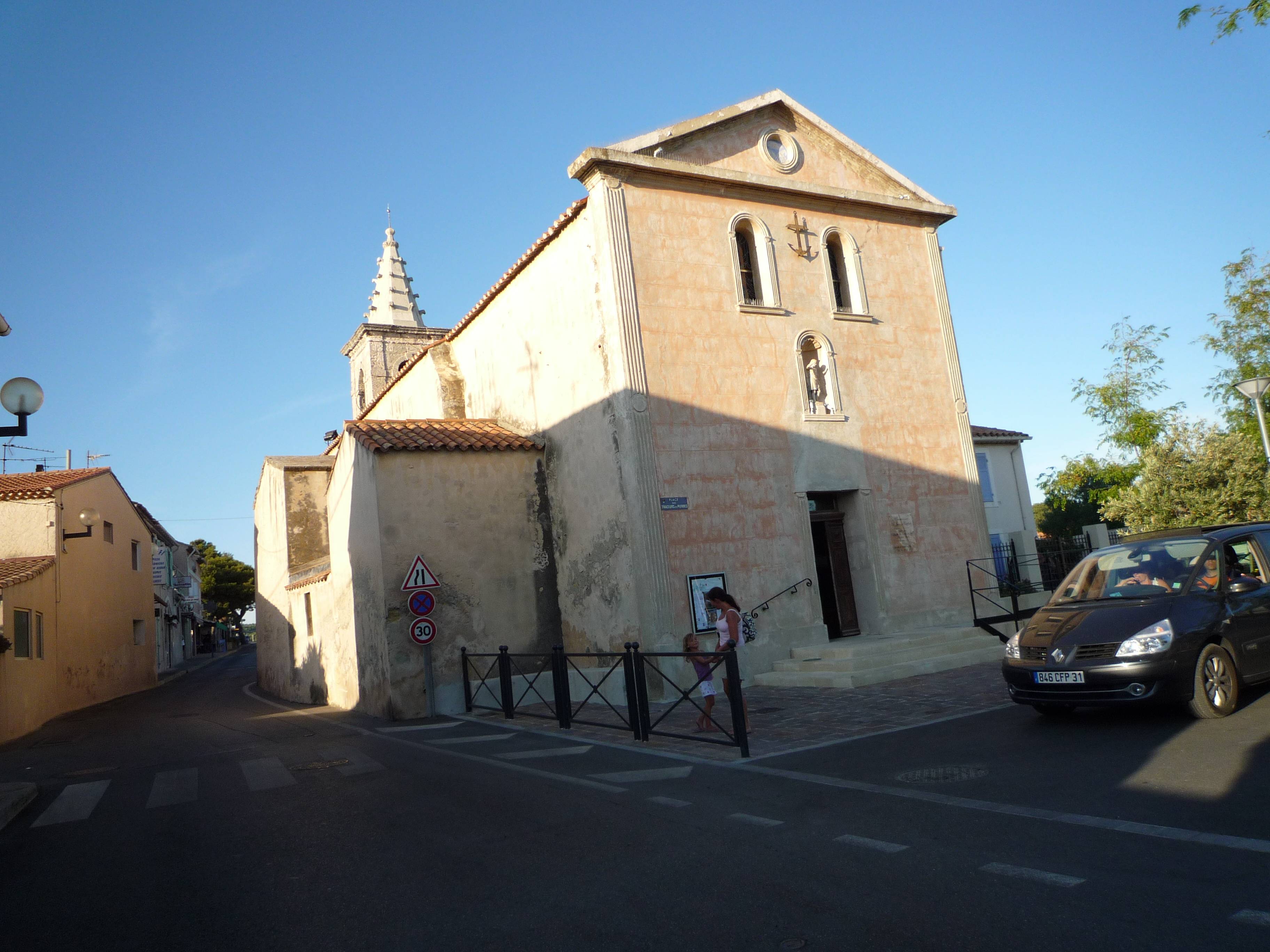 Photo de Église Saint-Jean-Baptiste de la Couronne
